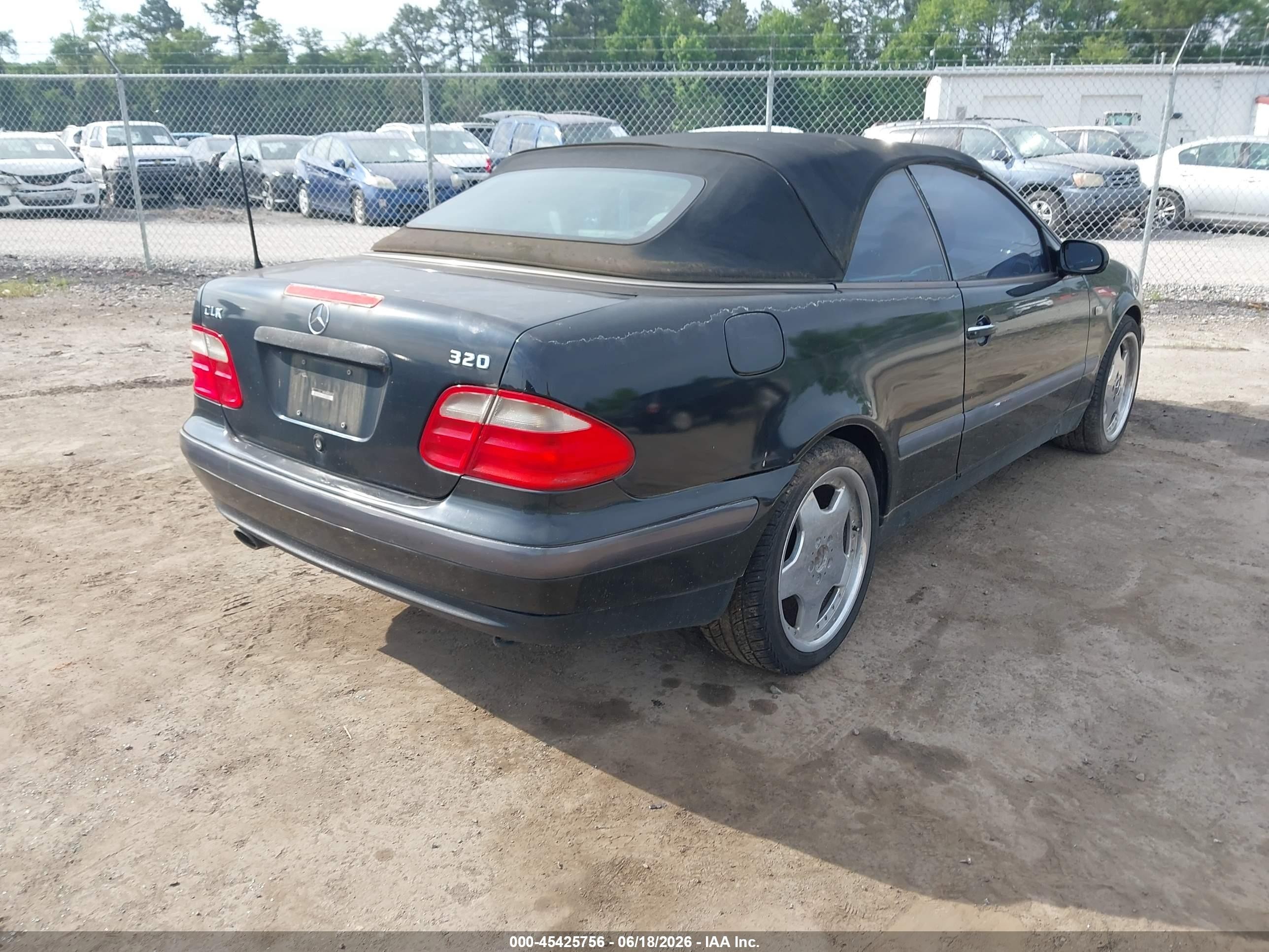1999 Mercedes-benz Clk 320   Black vin: WDBLK65G9XT007133