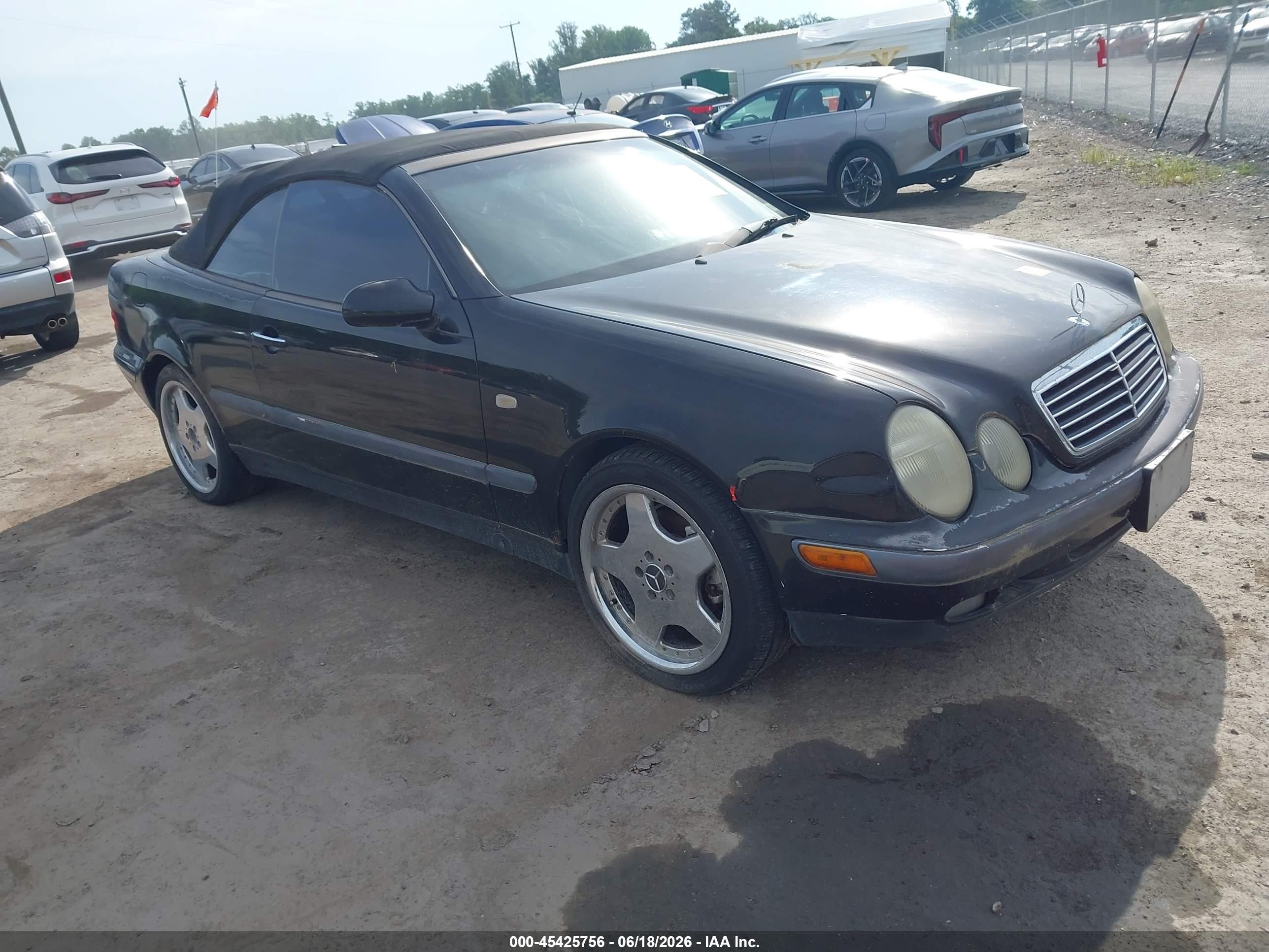 1999 Mercedes-benz Clk 320   Black vin: WDBLK65G9XT007133
