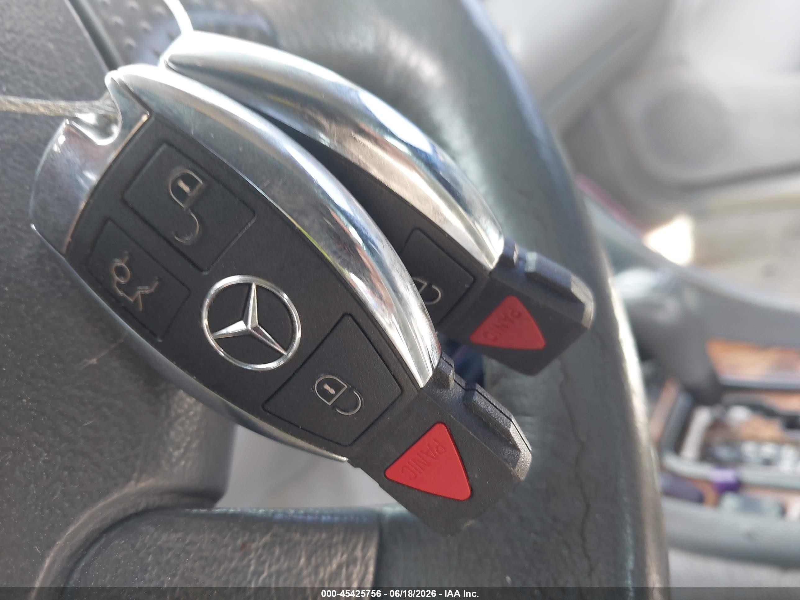 1999 Mercedes-benz Clk 320   Black vin: WDBLK65G9XT007133
