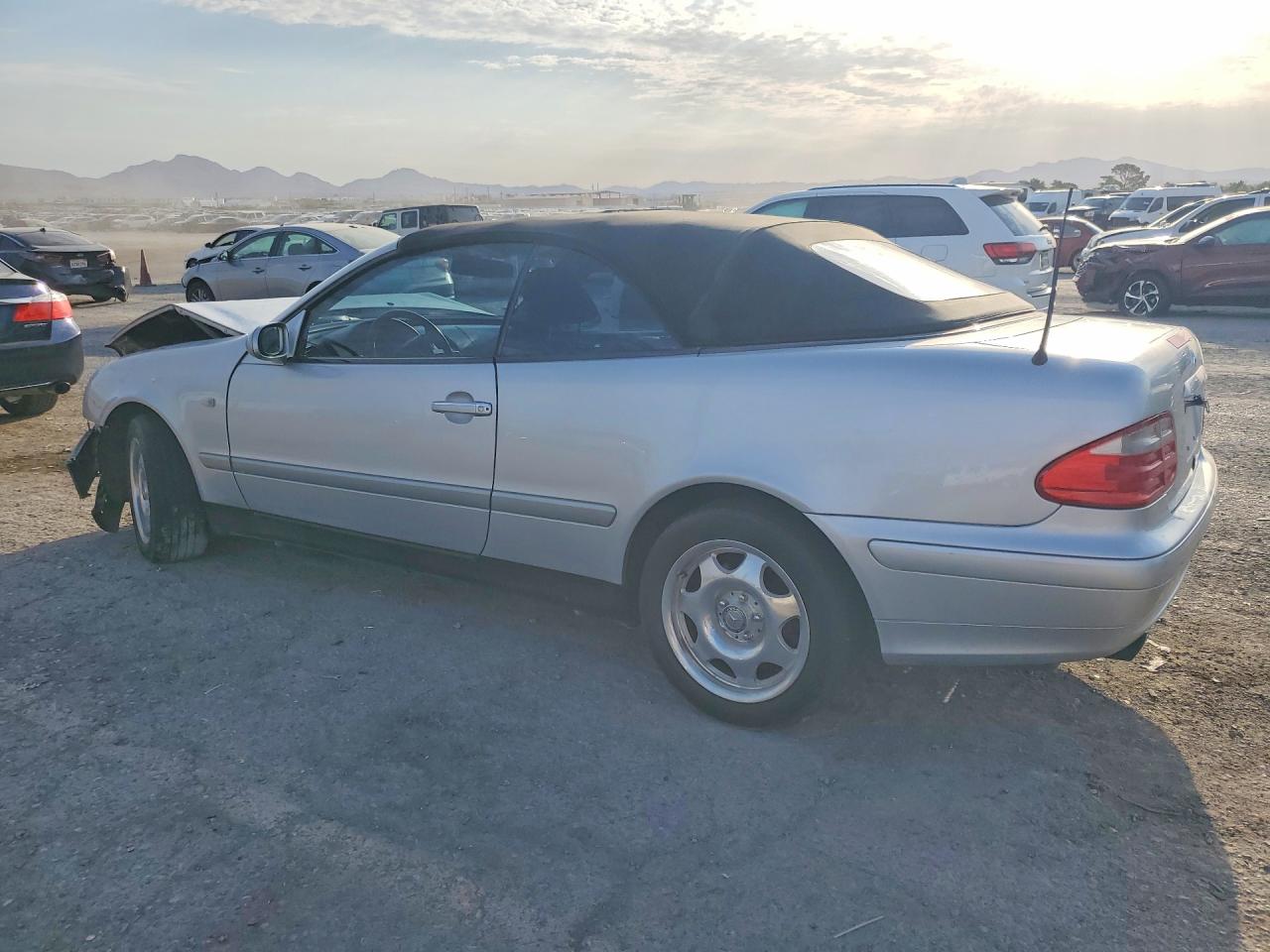 1999 Mercedes-benz Clk 320 Silver vin: WDBLK65G9XT017497