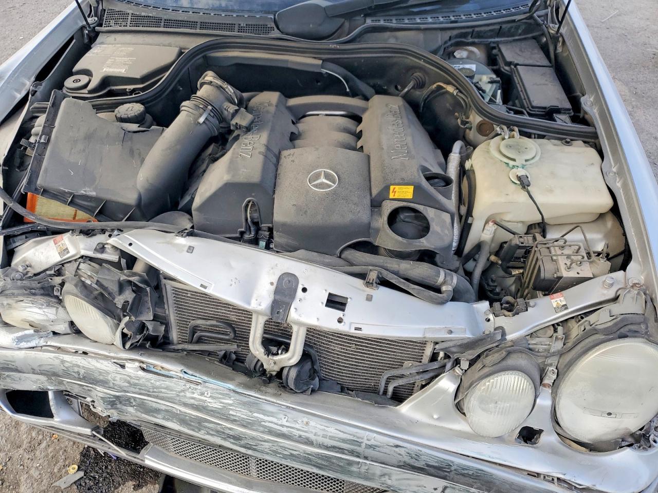 1999 Mercedes-benz Clk 320 Silver vin: WDBLK65G9XT017497