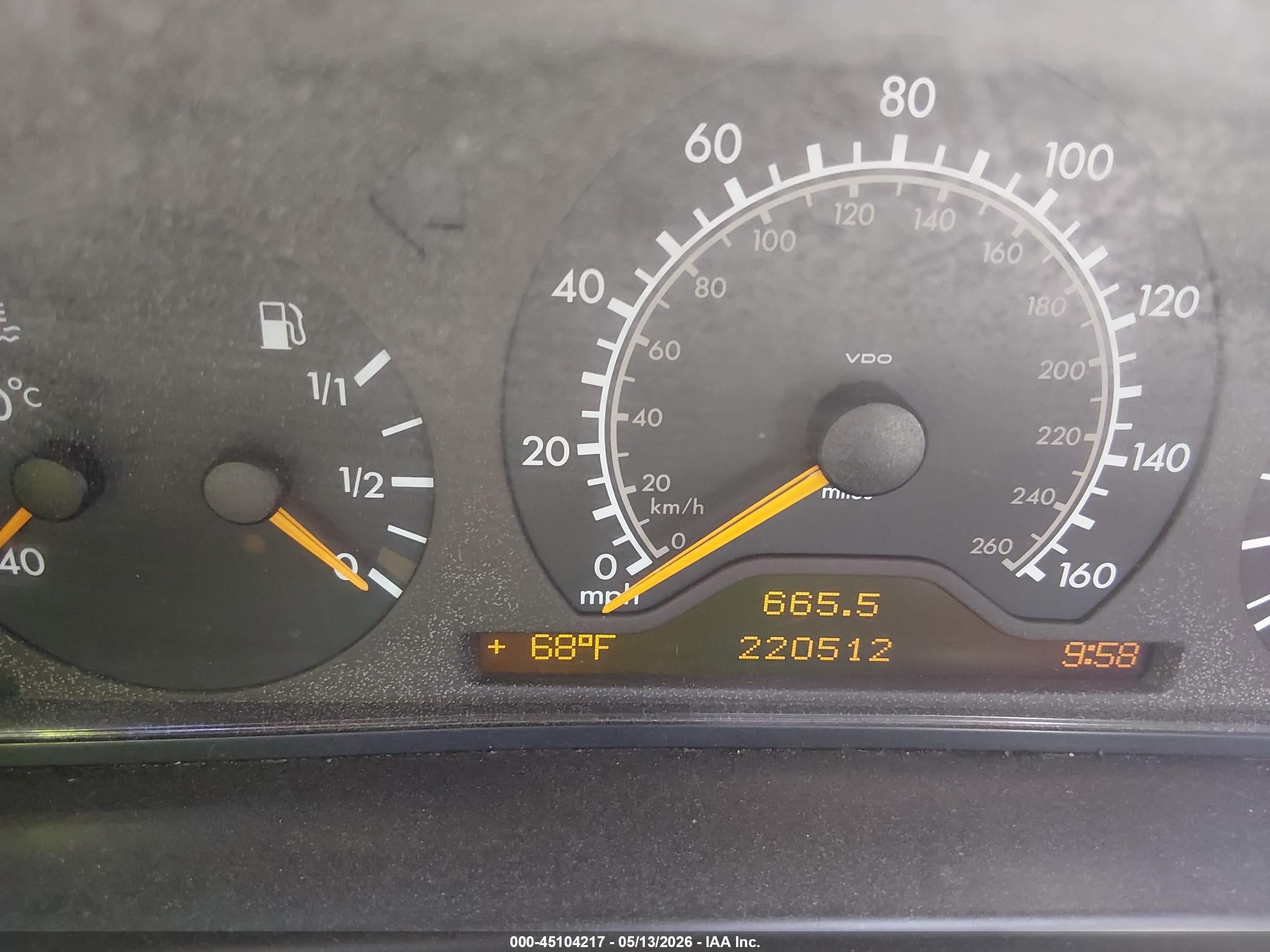 1999 Mercedes-benz Clk 320   Red vin: WDBLK65G9XT018908