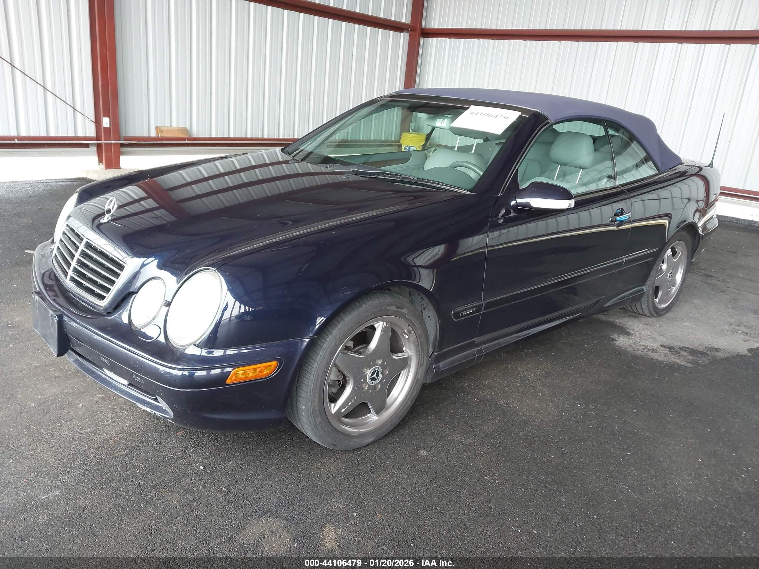2002 Mercedes-benz Clk 320   Blue vin: WDBLK65GX2T112613