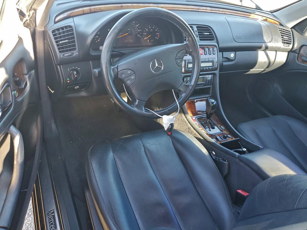 2002 Mercedes-benz Clk 320 Black vin: WDBLK65GX2T124275