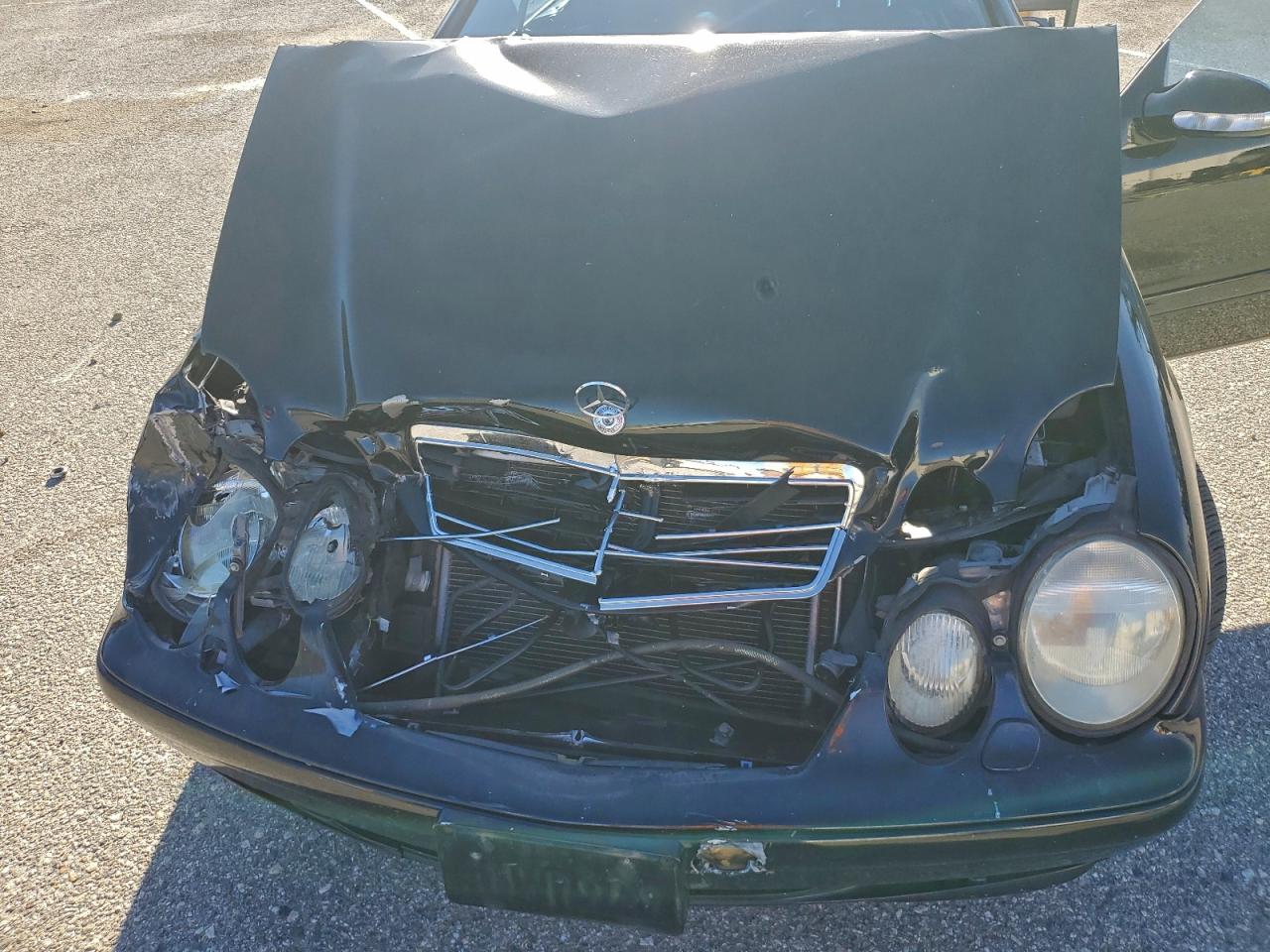 2002 Mercedes-benz Clk 320 Black vin: WDBLK65GX2T124275