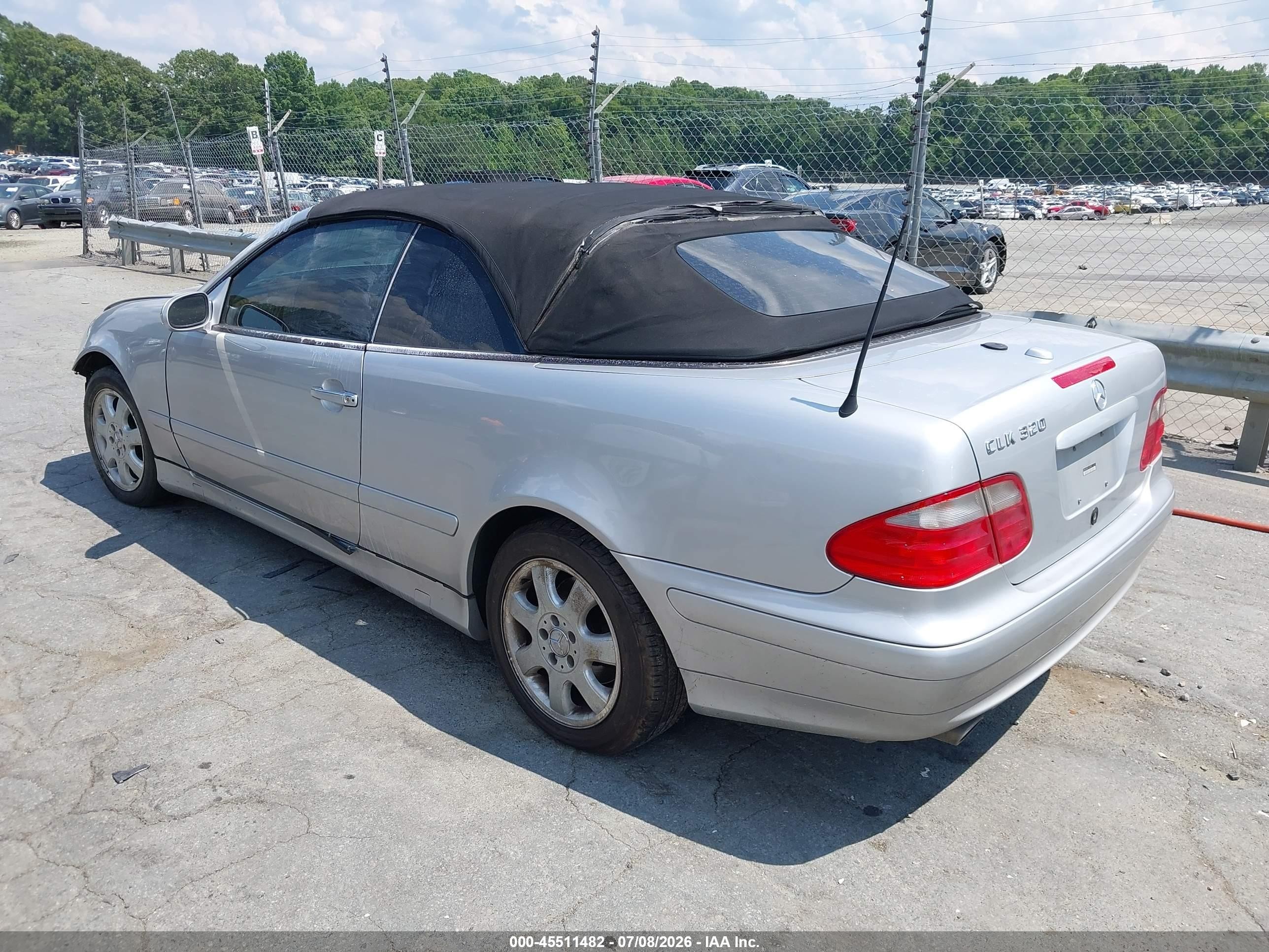 2003 Mercedes-benz Clk 320   Silver vin: WDBLK65GX3T134189