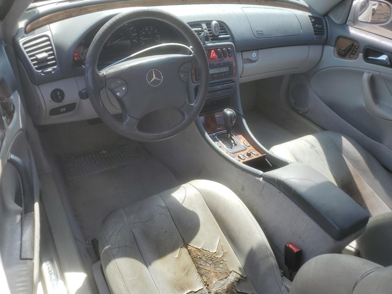 2003 Mercedes-benz Clk 320 Белый vin: WDBLK65GX3T143961