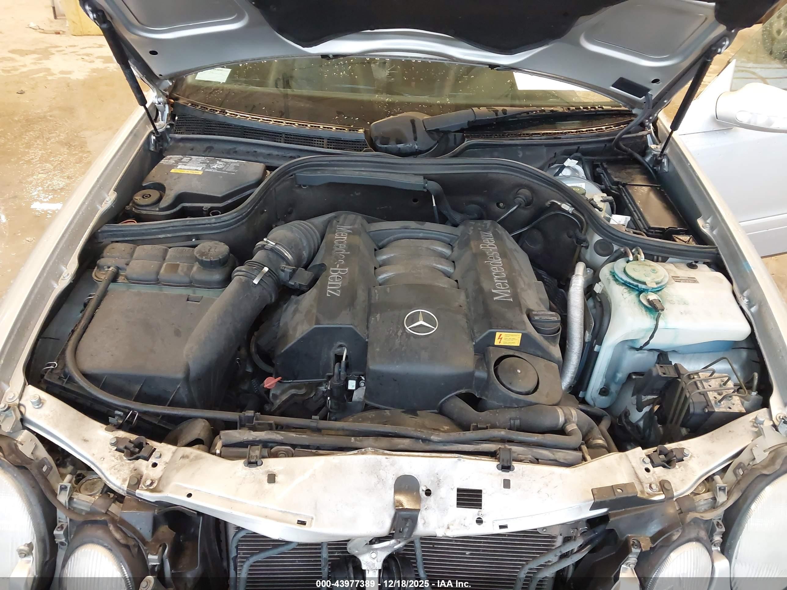 2000 Mercedes-benz Clk 320   Silver vin: WDBLK65GXYT044242