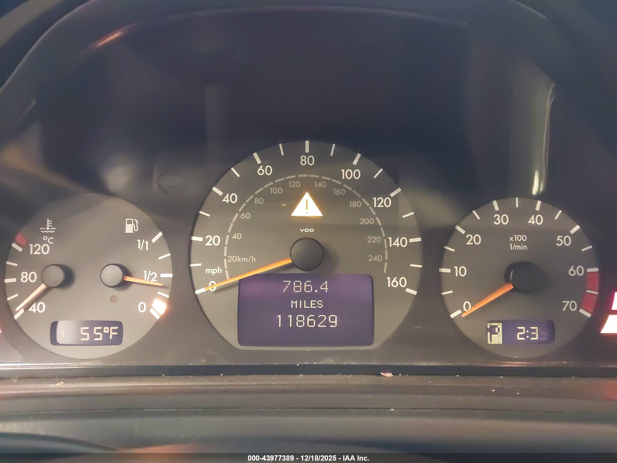2000 Mercedes-benz Clk 320   Silver vin: WDBLK65GXYT044242