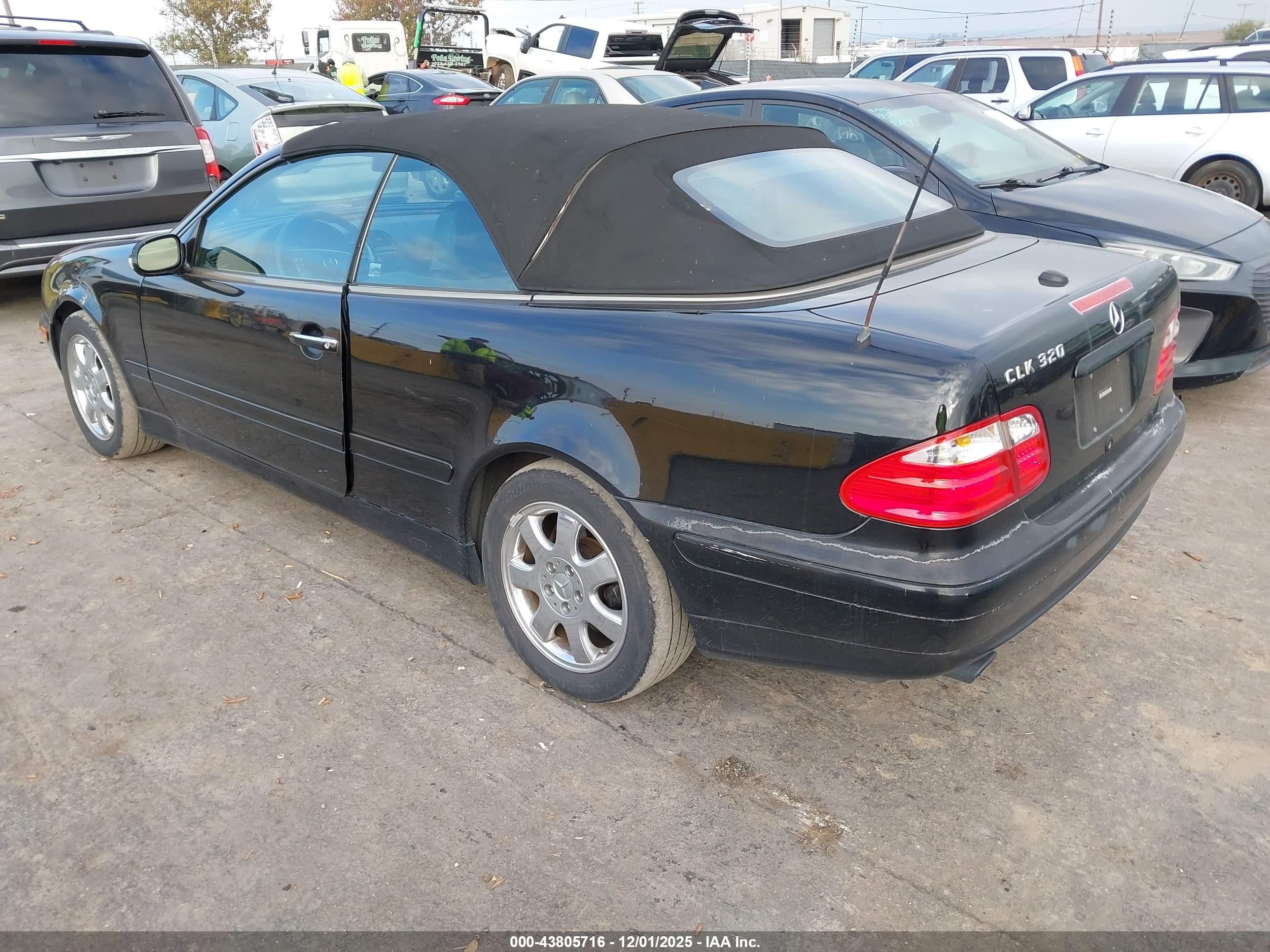 2000 Mercedes-benz Clk 320   Черный vin: WDBLK65GXYT051630