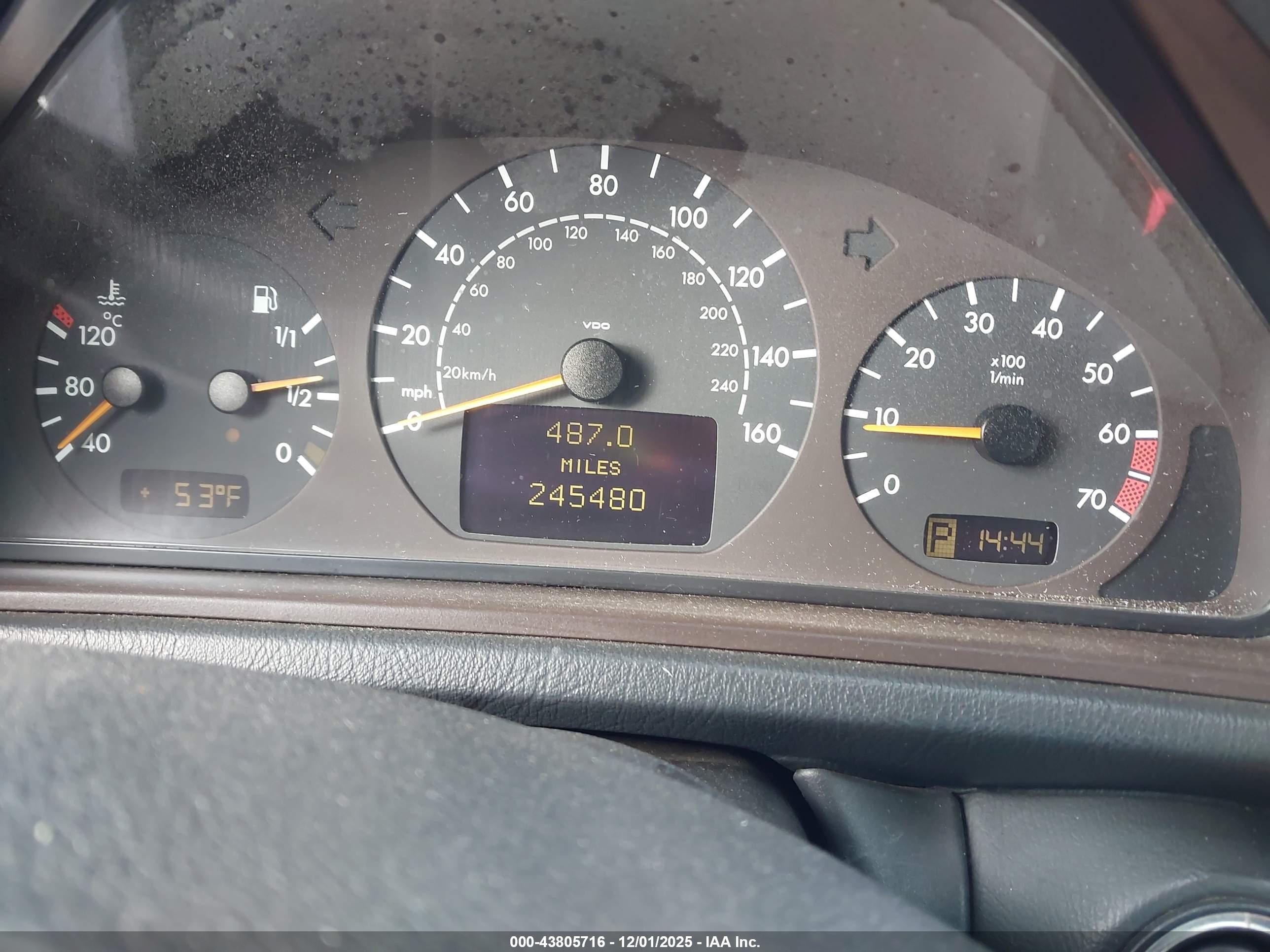 2000 Mercedes-benz Clk 320   Черный vin: WDBLK65GXYT051630