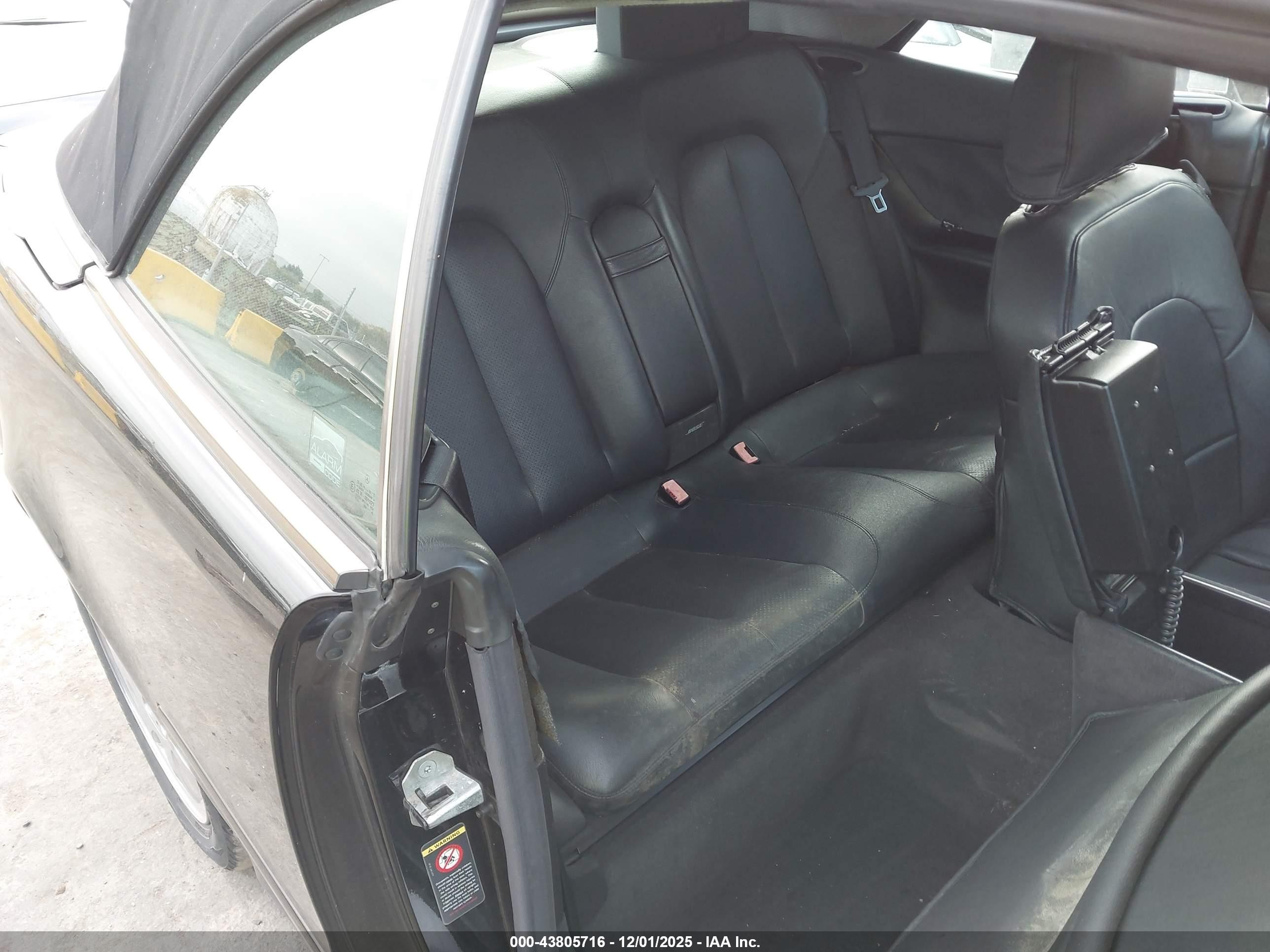 2000 Mercedes-benz Clk 320   Черный vin: WDBLK65GXYT051630