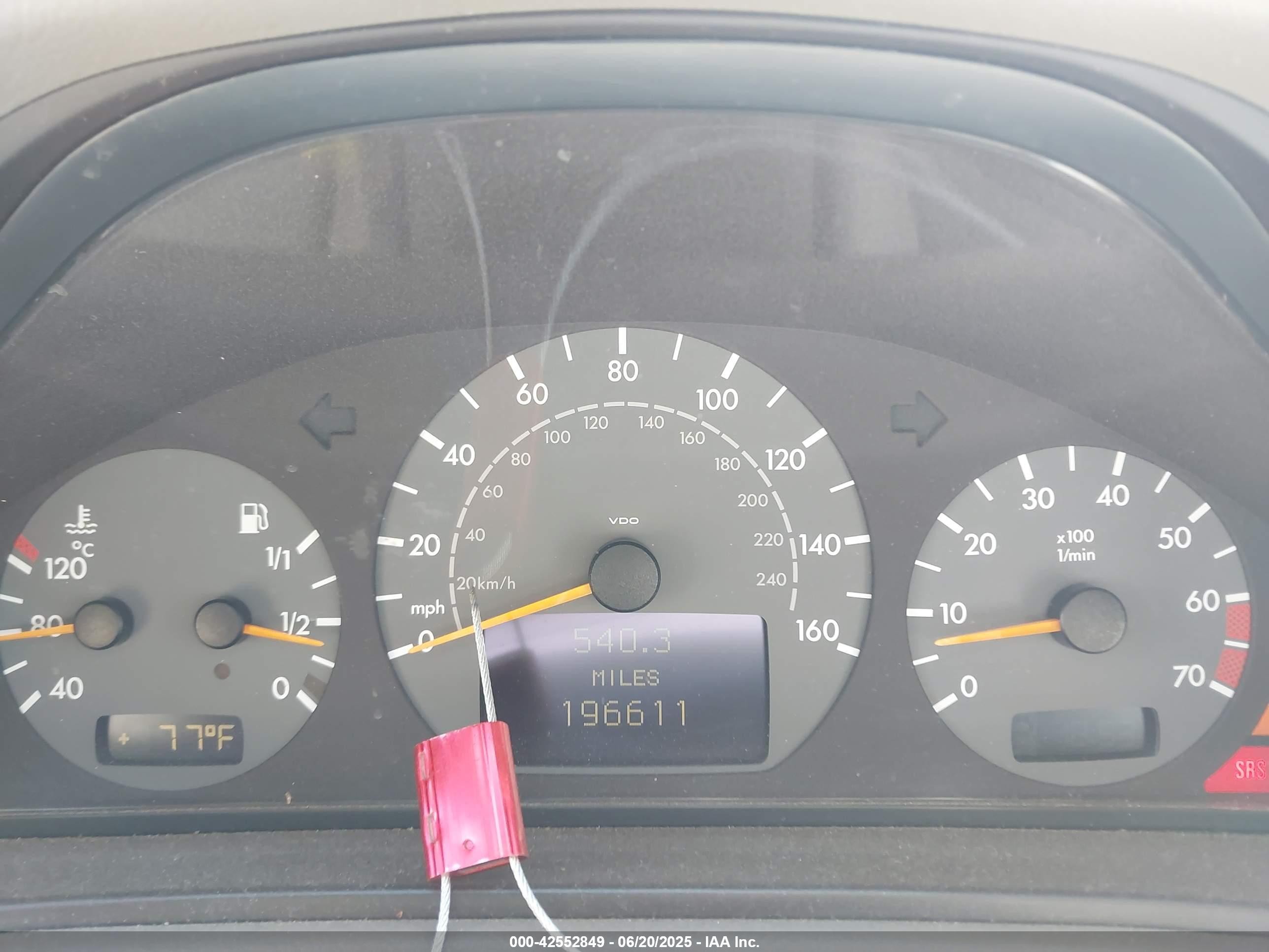 2000 Mercedes-benz Clk 430   Red vin: WDBLK70G0YT036504