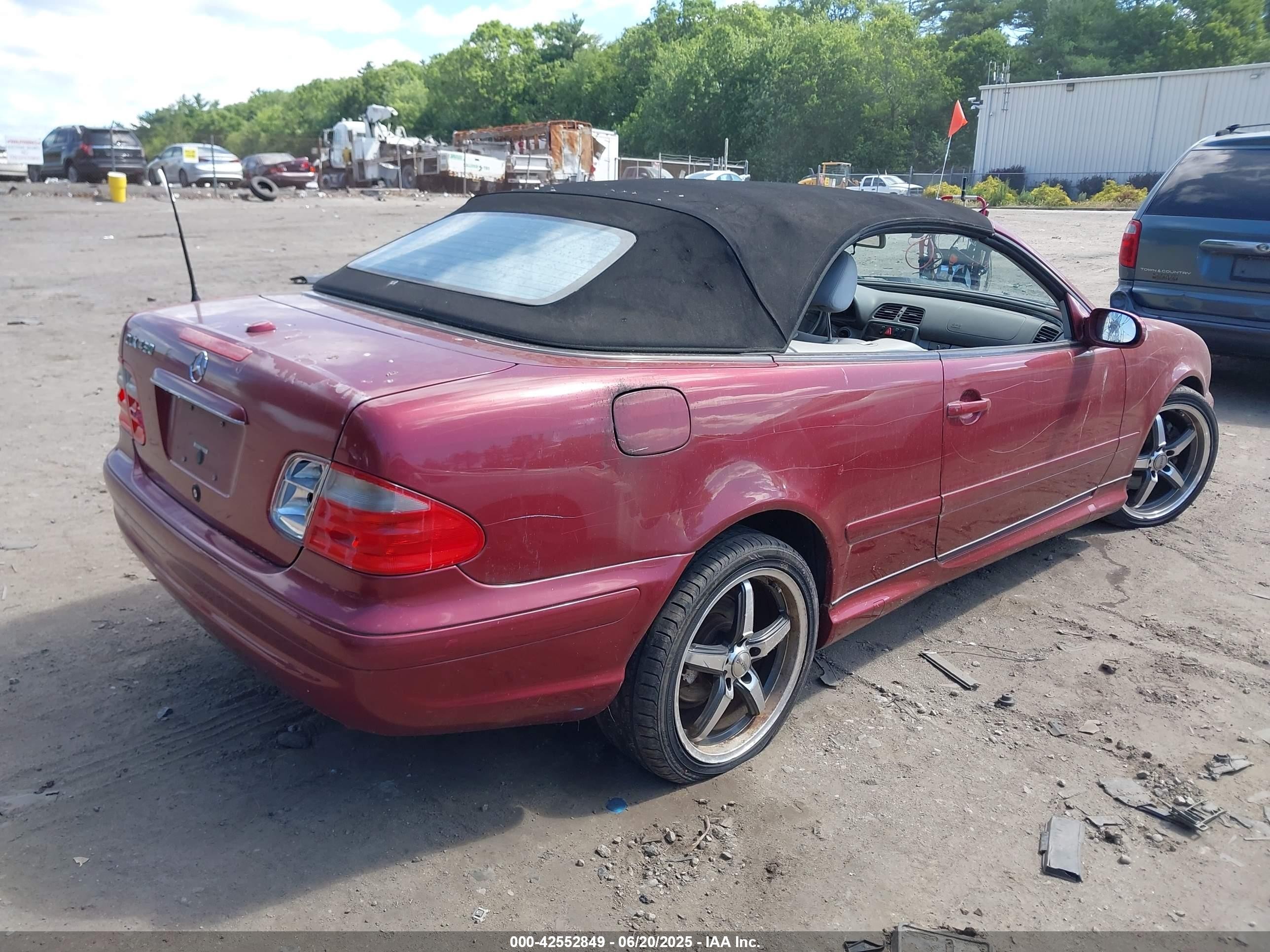 2000 Mercedes-benz Clk 430   Red vin: WDBLK70G0YT036504