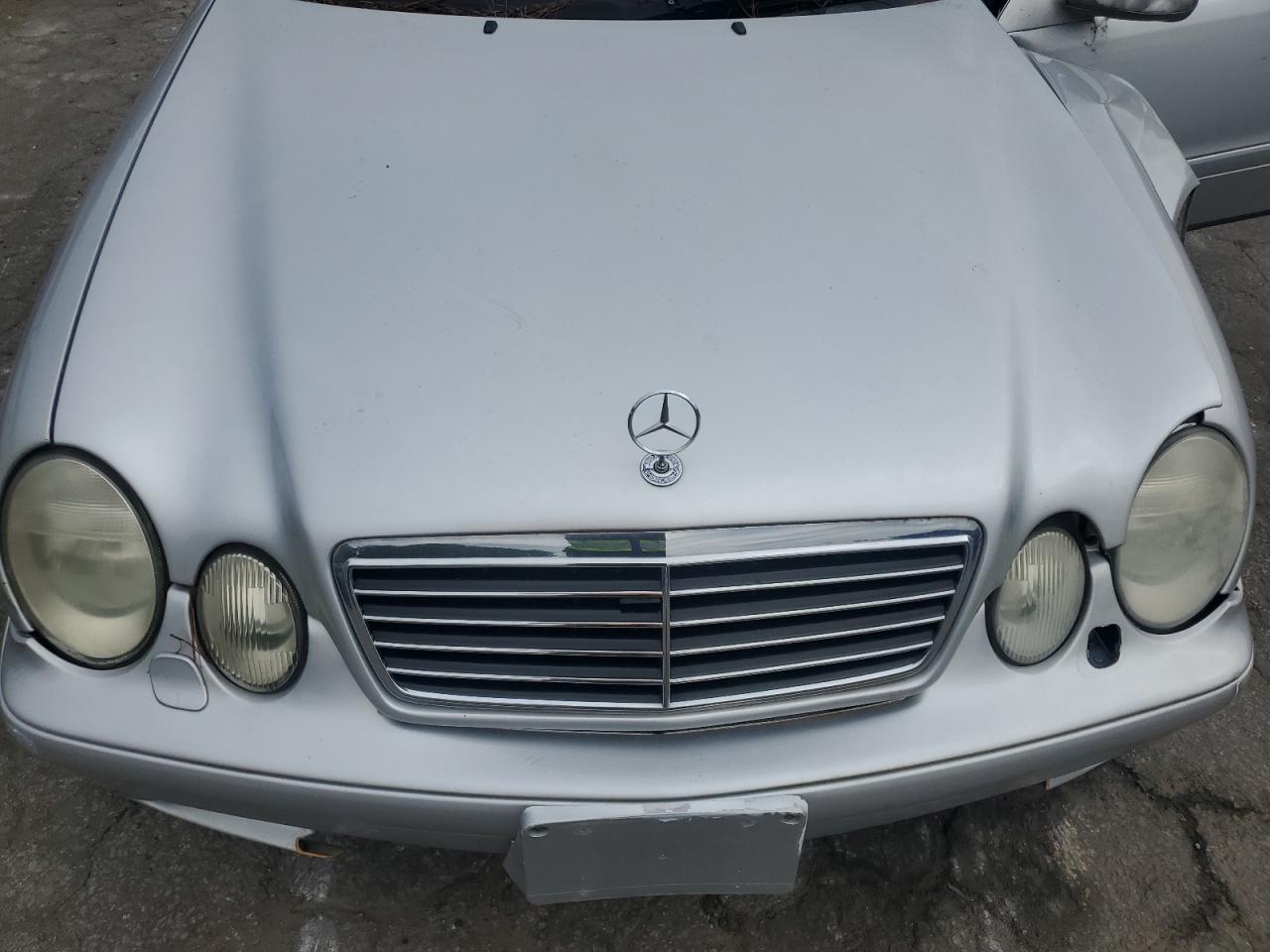 2002 Mercedes-benz Clk 430 Серебряный vin: WDBLK70G32T108710