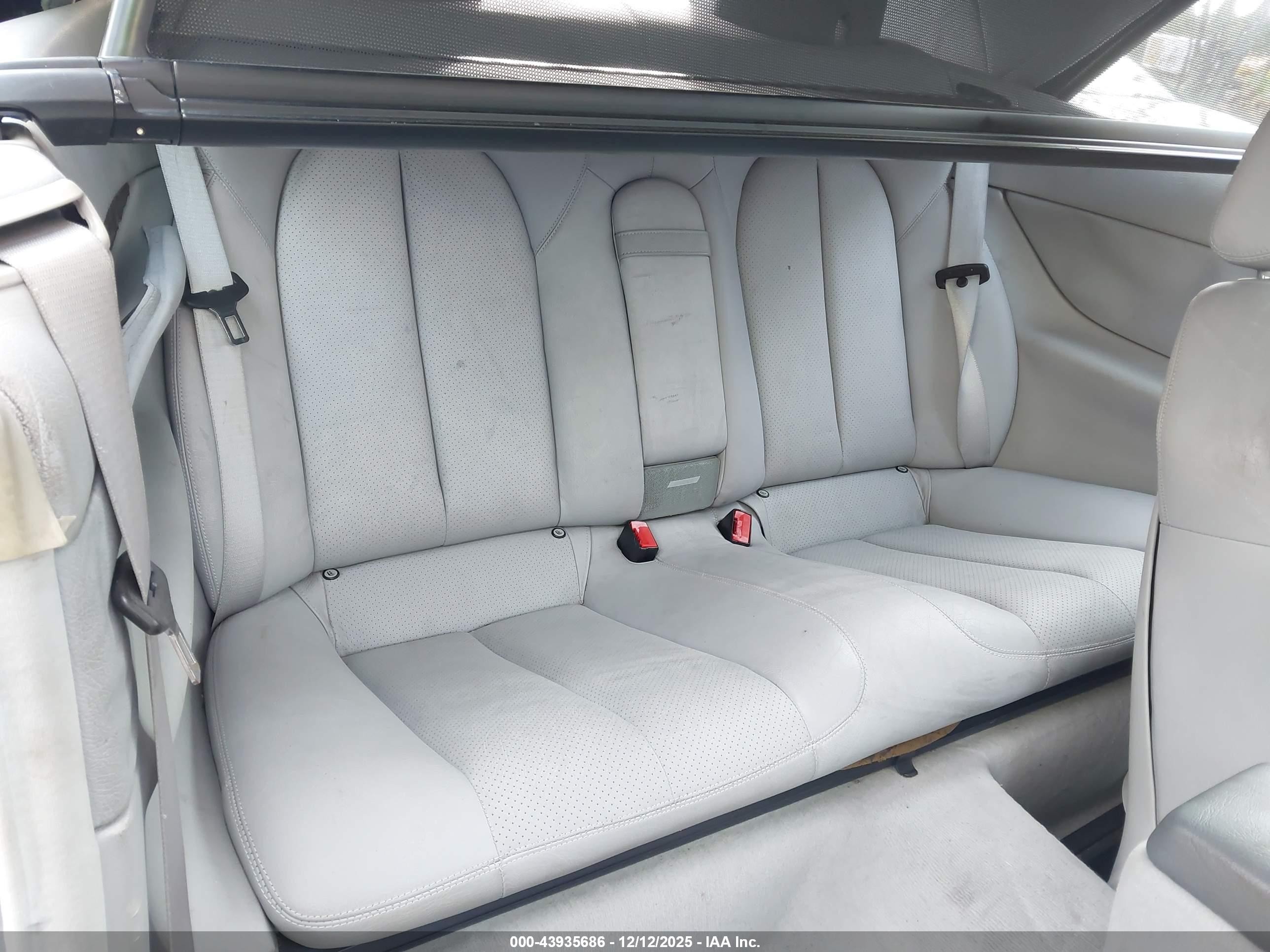 2003 Mercedes-benz Clk 430   Silver vin: WDBLK70G33T143071