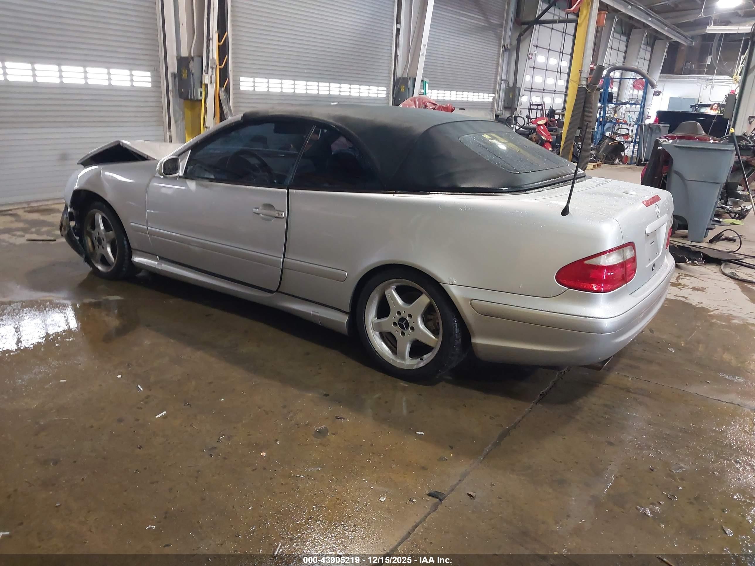 2002 Mercedes-benz Clk 430   Серый vin: WDBLK70G42T115763