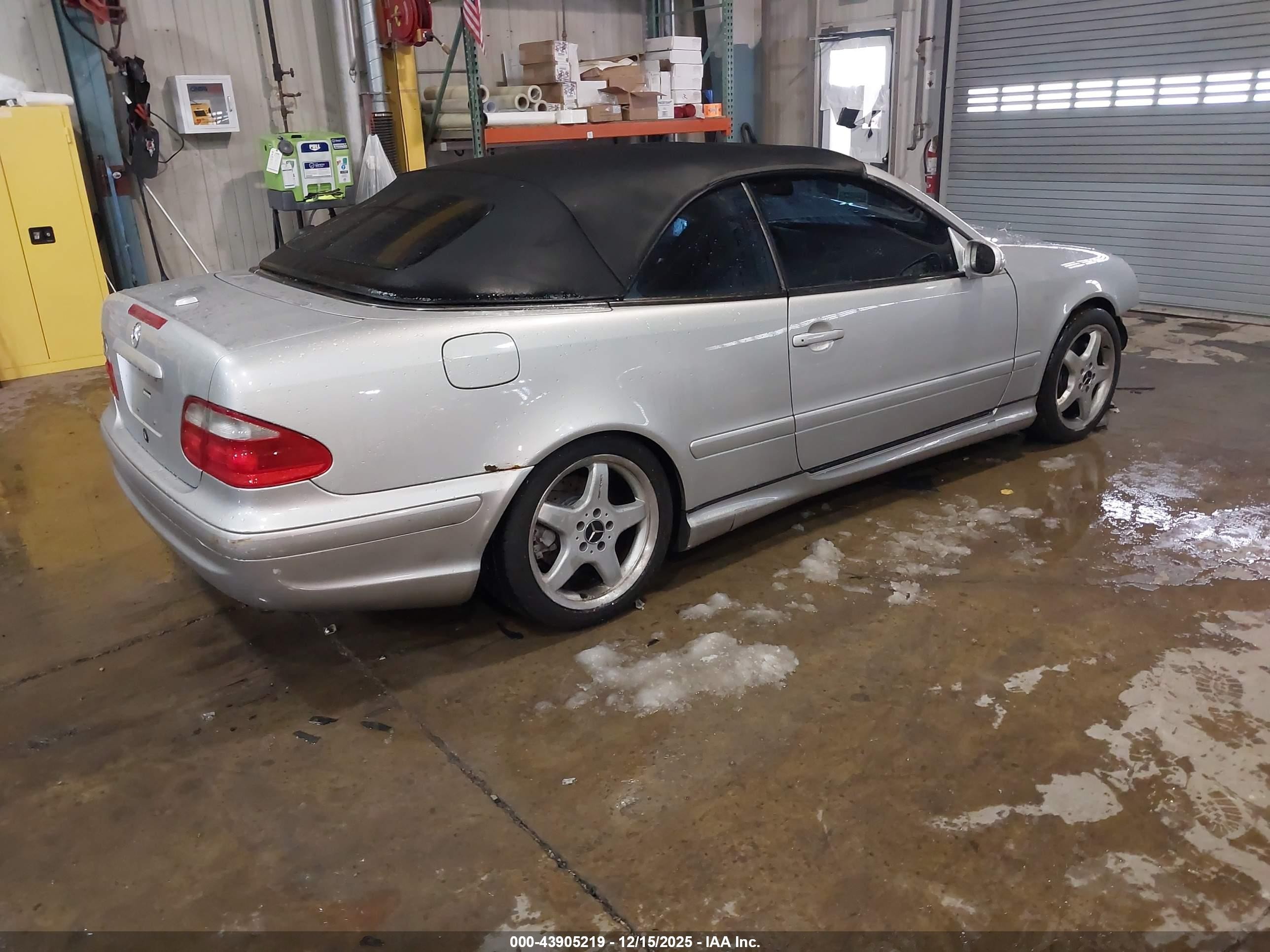 2002 Mercedes-benz Clk 430   Серый vin: WDBLK70G42T115763