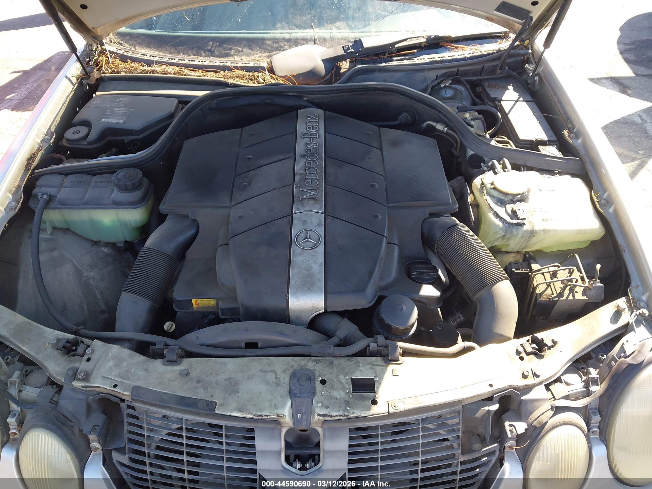 2000 Mercedes-benz Clk 430   Silver vin: WDBLK70G4YT031581