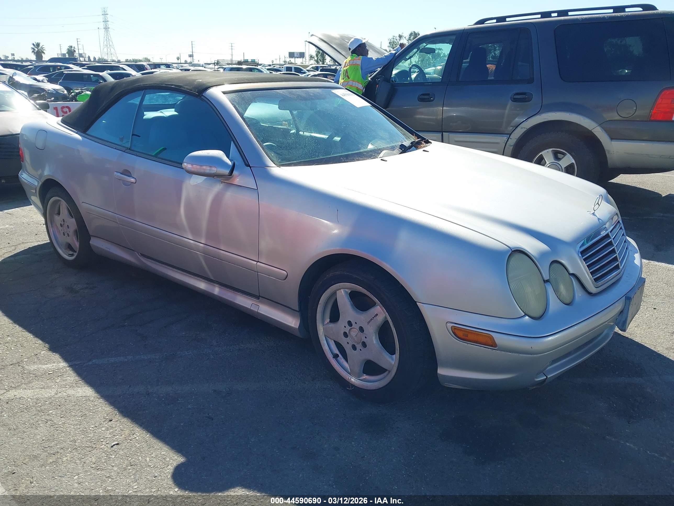 2000 Mercedes-benz Clk 430   Silver vin: WDBLK70G4YT031581