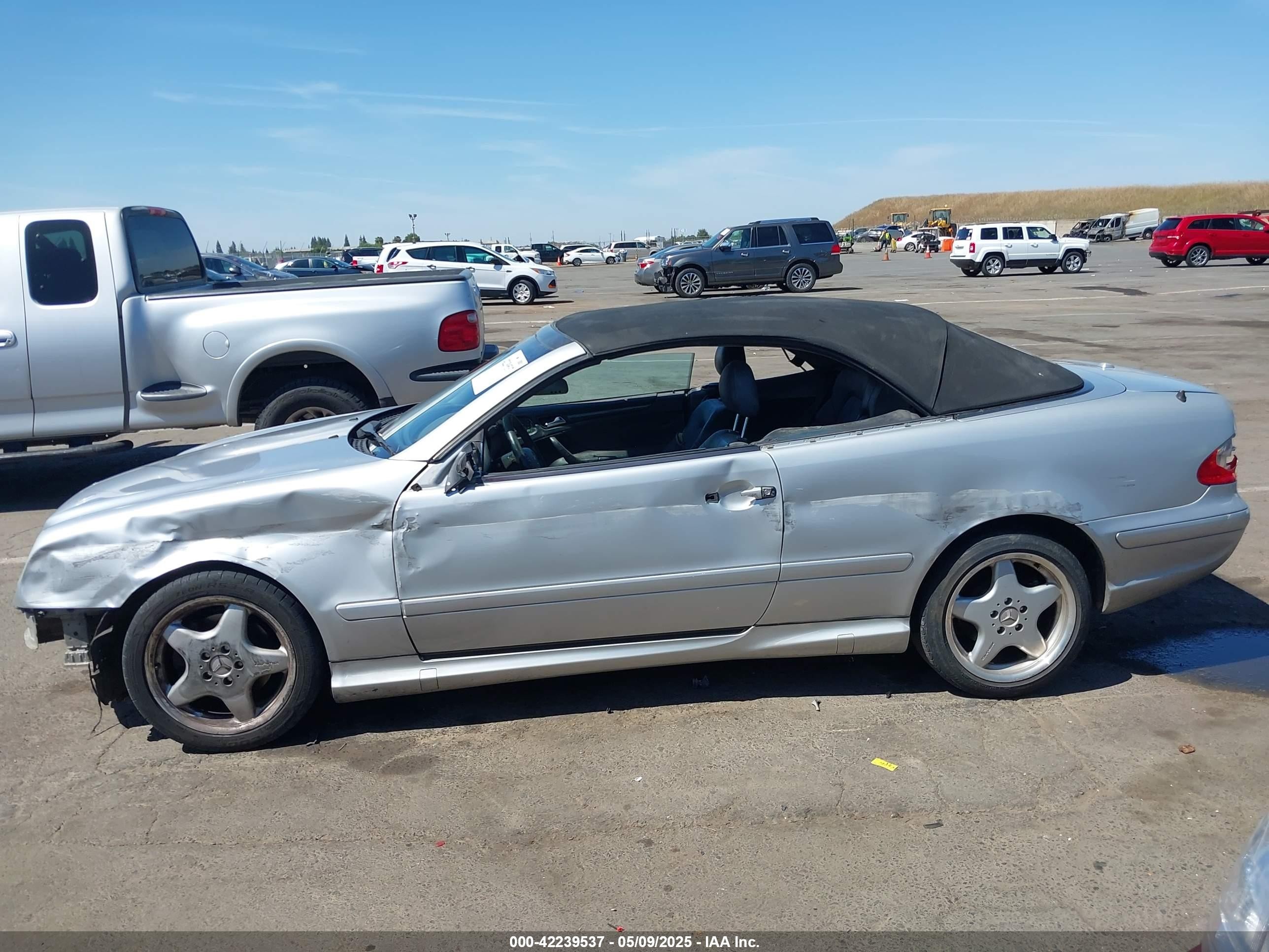 2000 Mercedes-benz Clk 430   Silver vin: WDBLK70G4YT040698