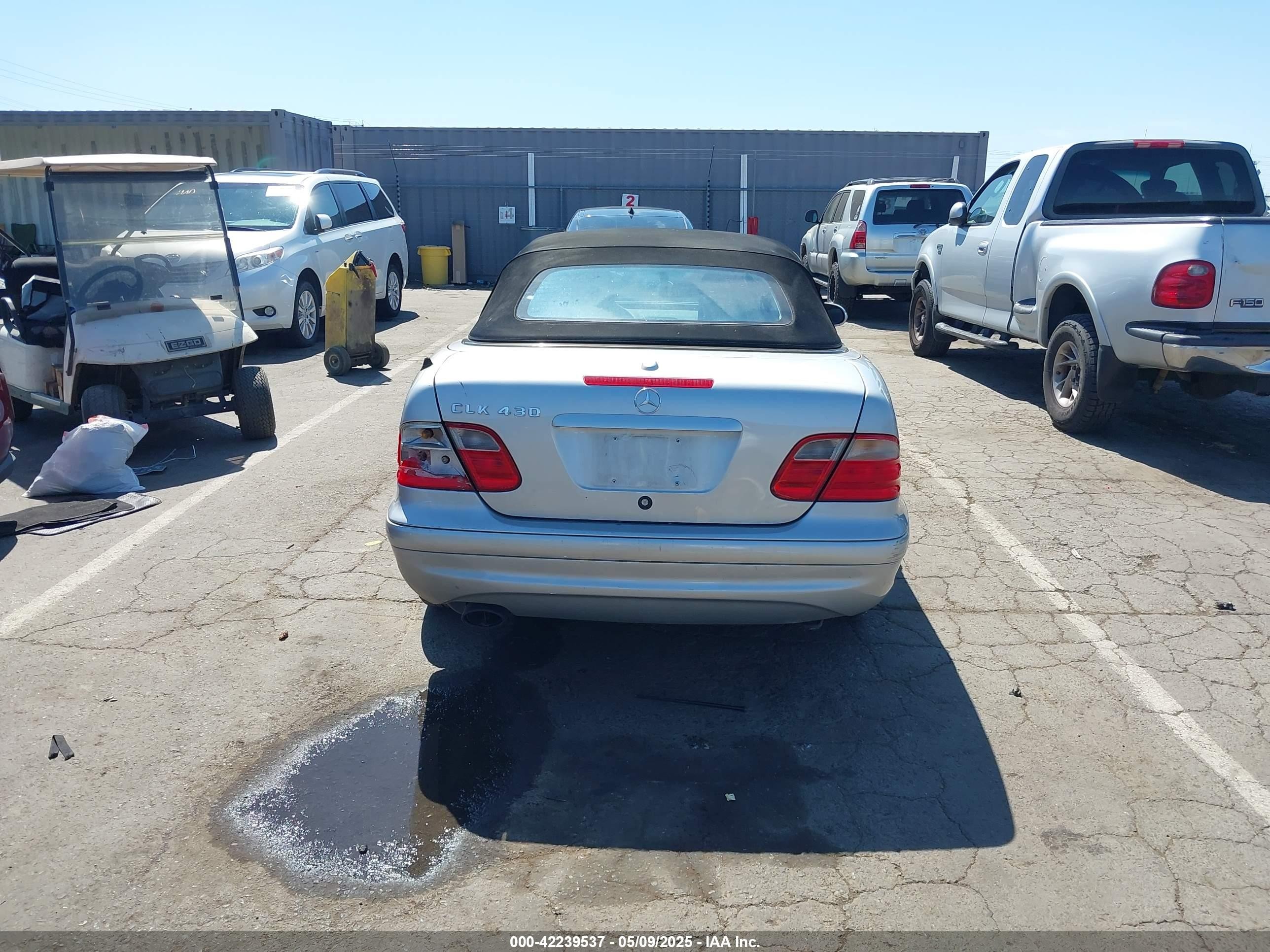 2000 Mercedes-benz Clk 430   Silver vin: WDBLK70G4YT040698