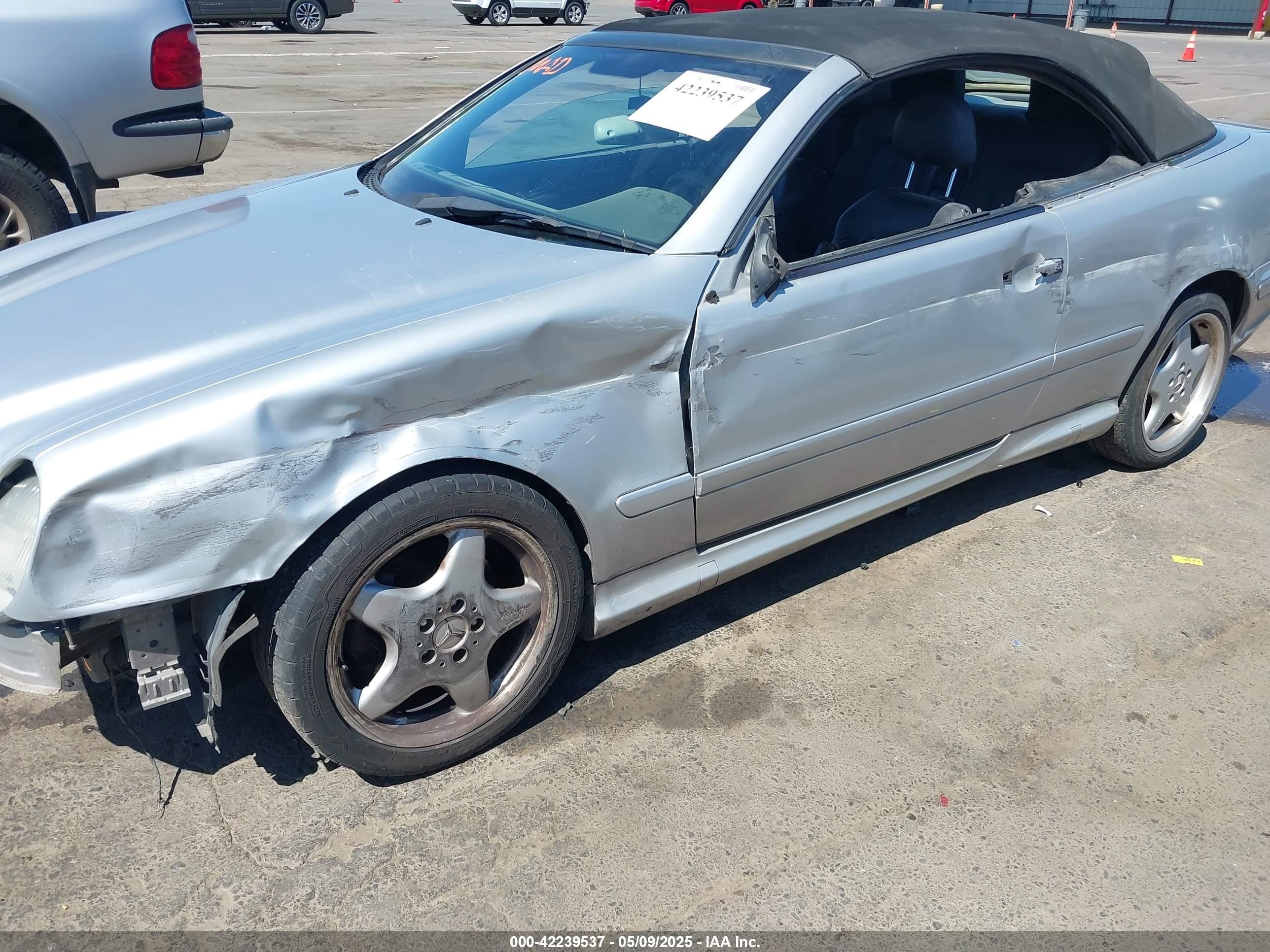 2000 Mercedes-benz Clk 430   Silver vin: WDBLK70G4YT040698