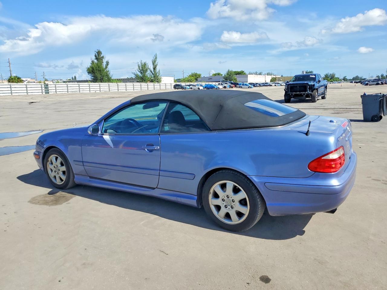 2000 Mercedes-benz Clk 430 Blue vin: WDBLK70G4YT051944