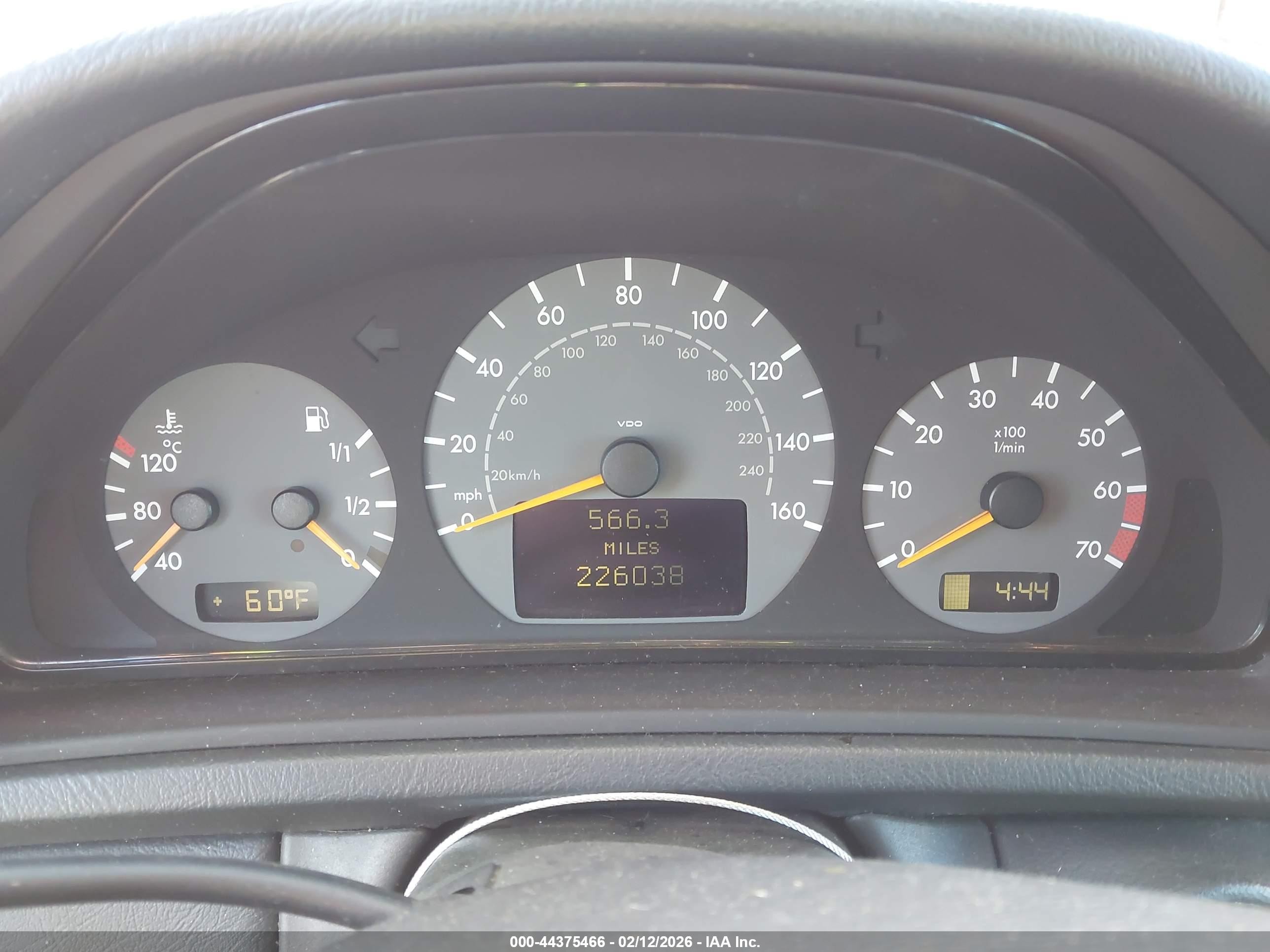 2003 Mercedes-benz Clk 430   Silver vin: WDBLK70G53T133609