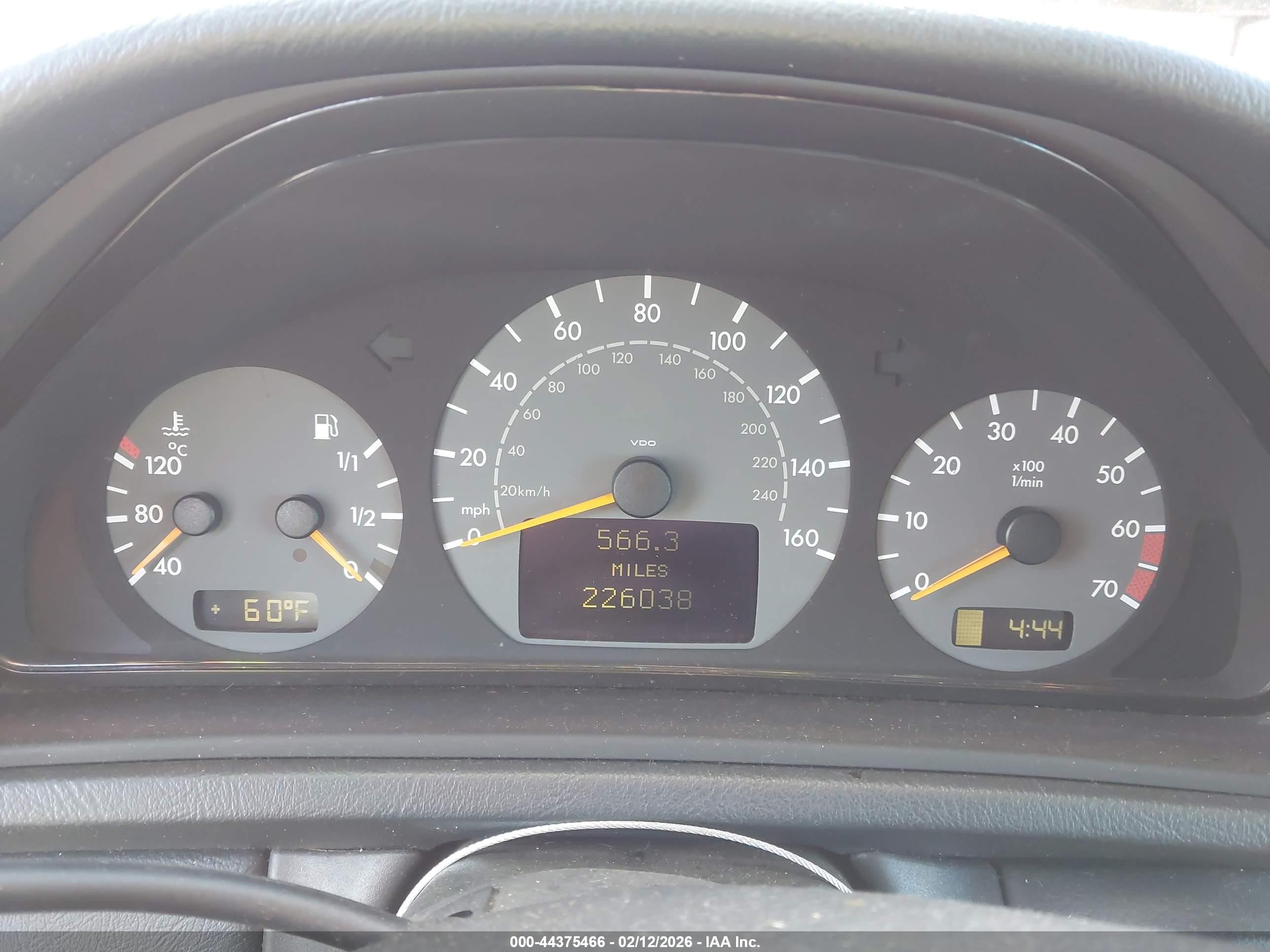 2003 Mercedes-benz Clk 430   Silver vin: WDBLK70G53T133609
