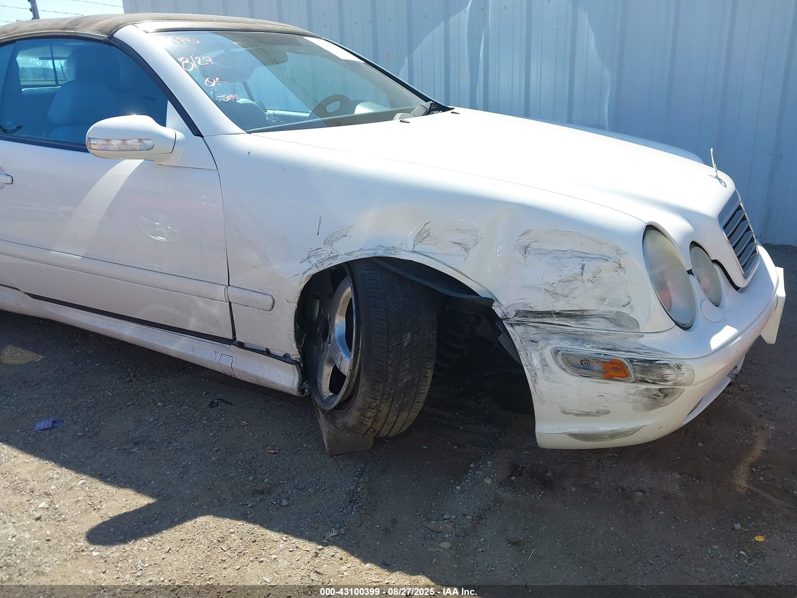 2002 Mercedes-benz Clk 430   White vin: WDBLK70G62T105638