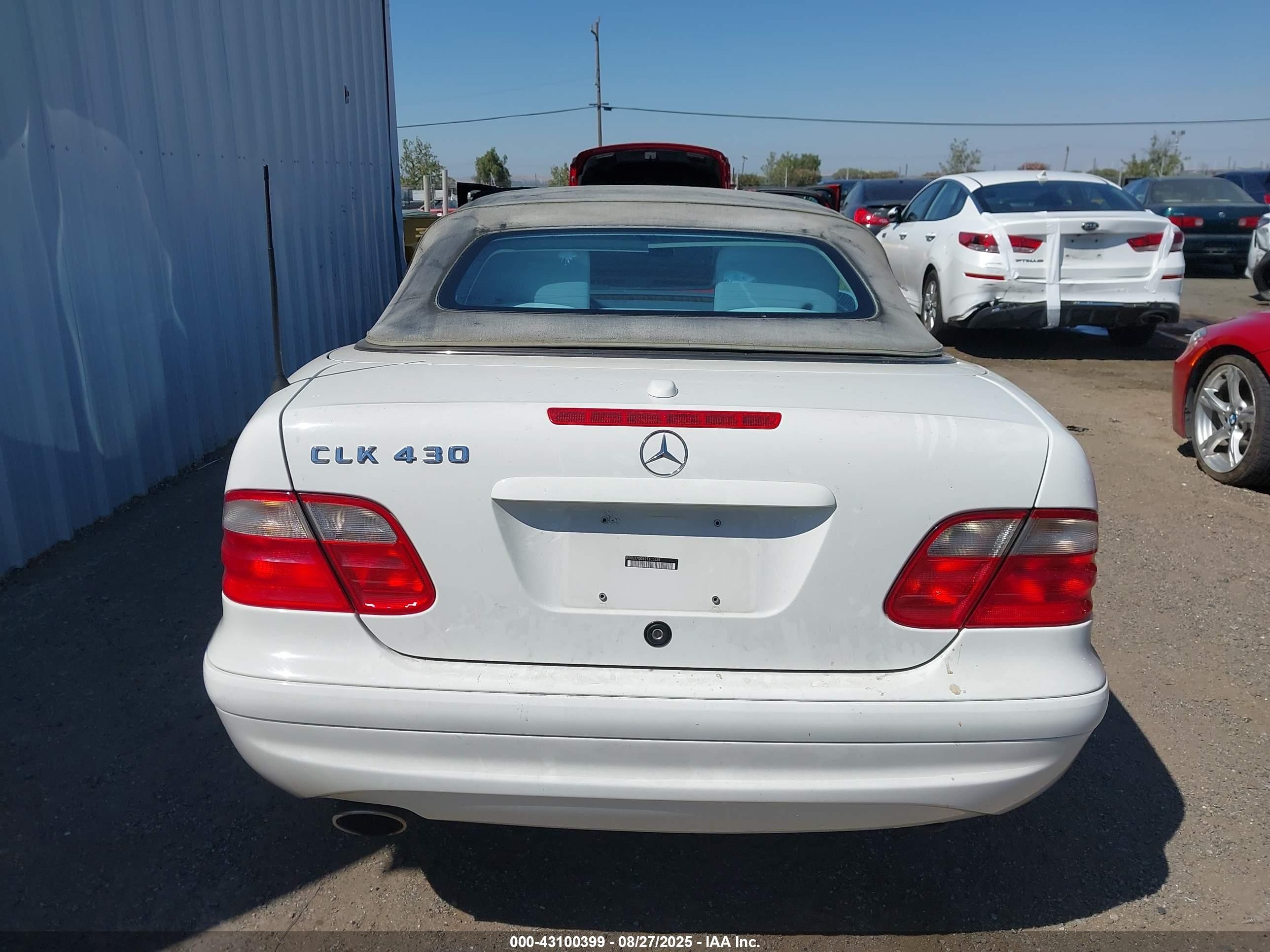 2002 Mercedes-benz Clk 430   White vin: WDBLK70G62T105638