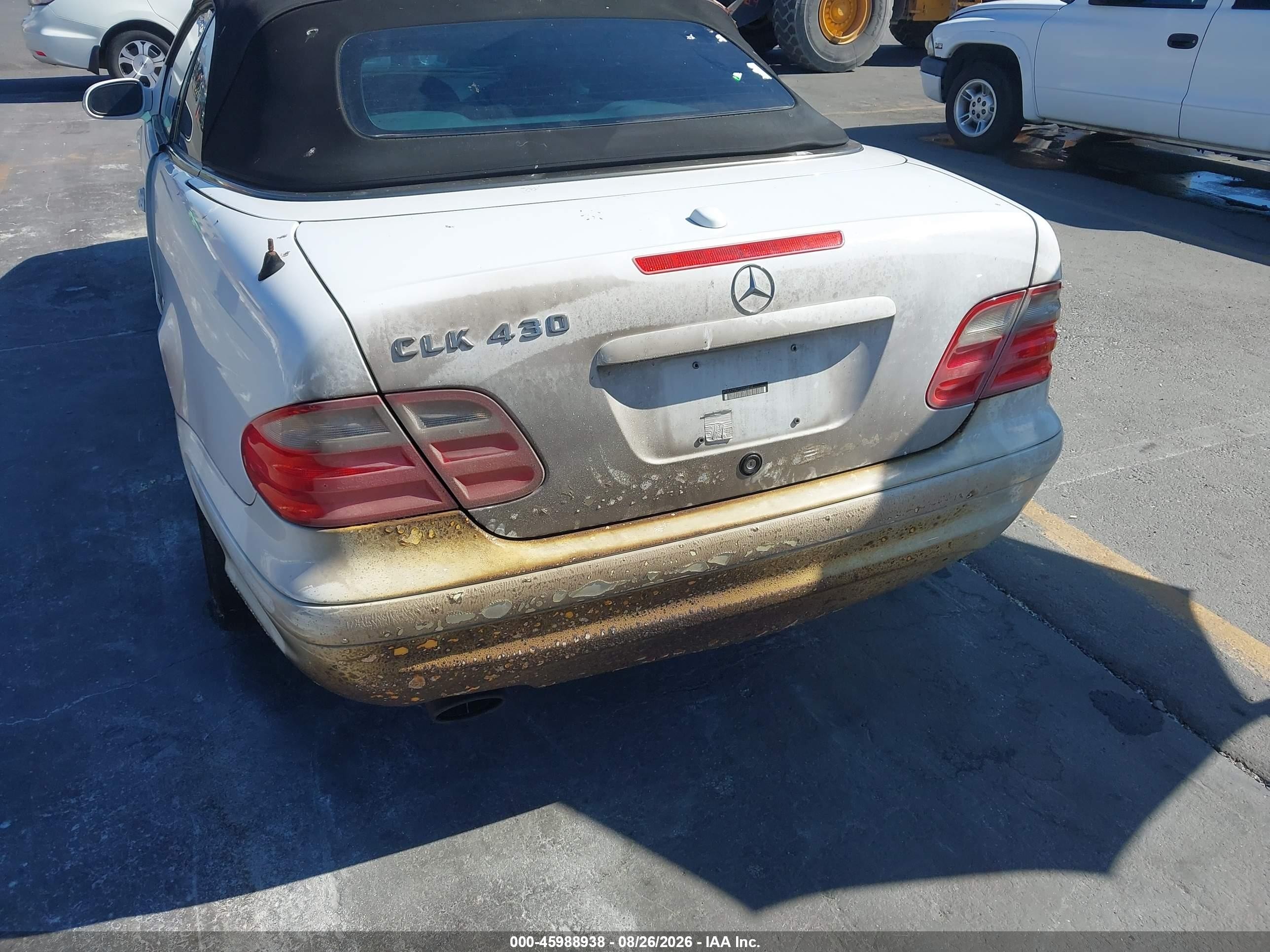 2000 Mercedes-benz Clk 430   White vin: WDBLK70G7YT052814