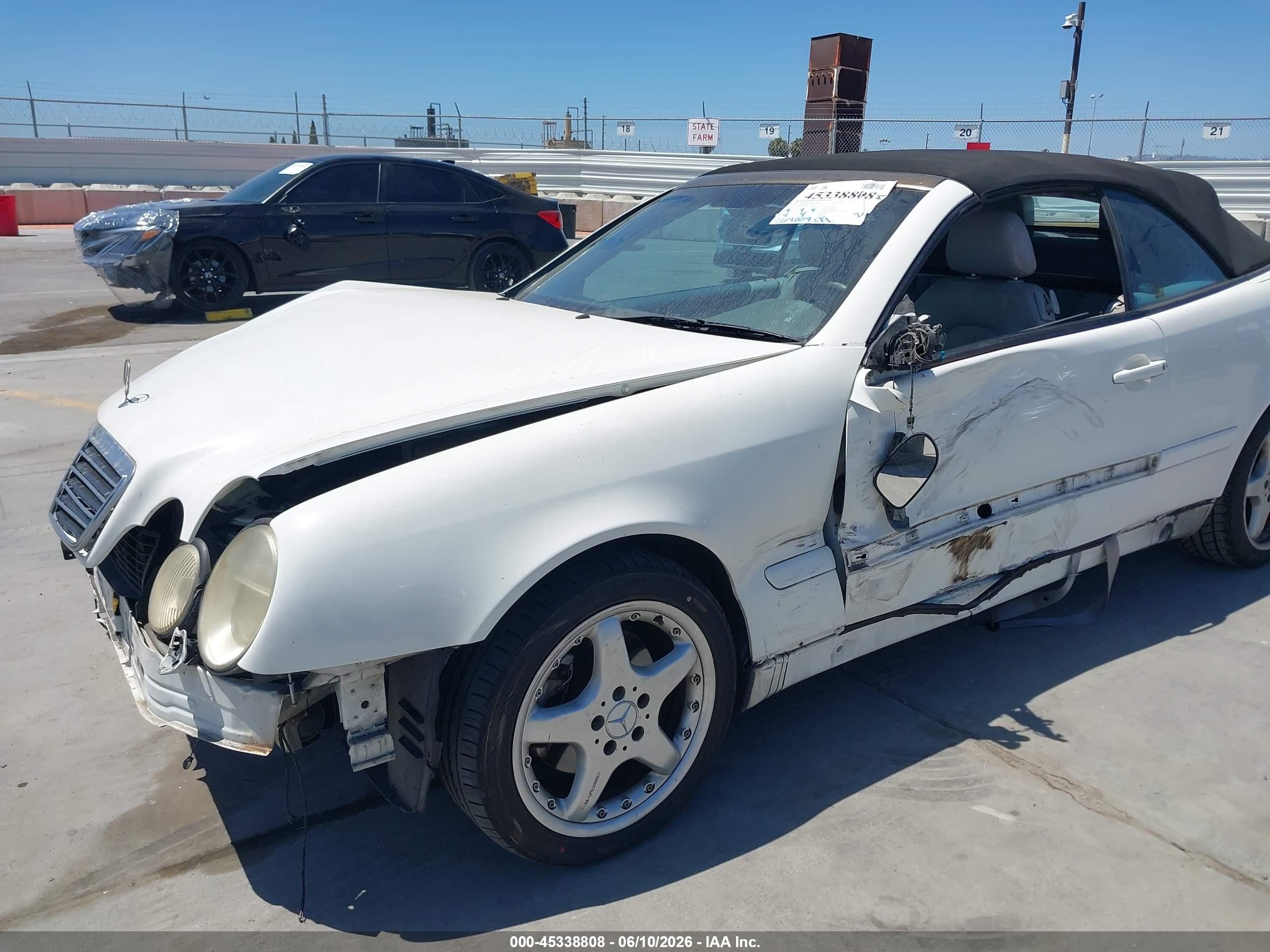 2003 Mercedes-benz Clk 430   Белый vin: WDBLK70GX3T139762