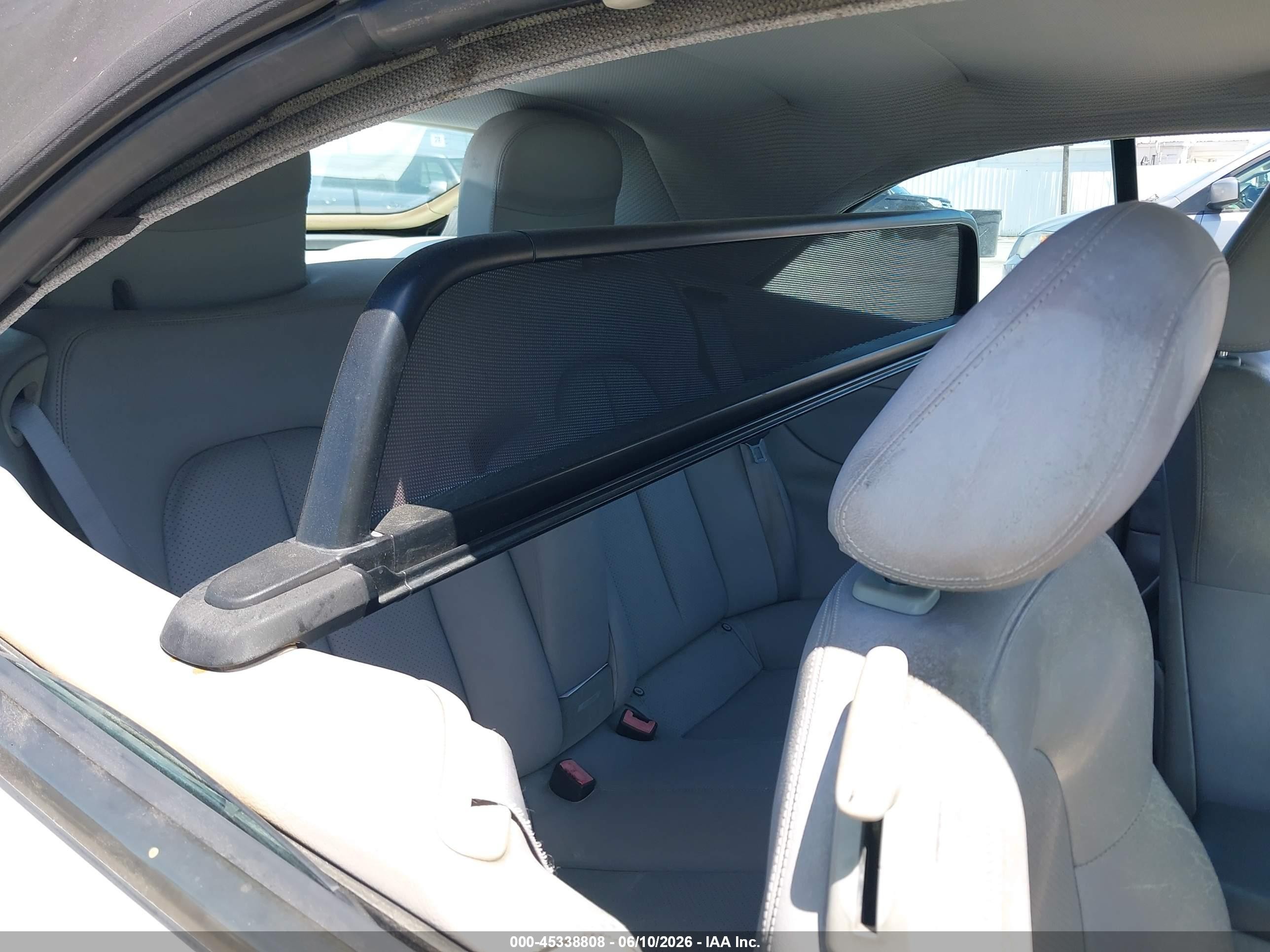 2003 Mercedes-benz Clk 430   Белый vin: WDBLK70GX3T139762