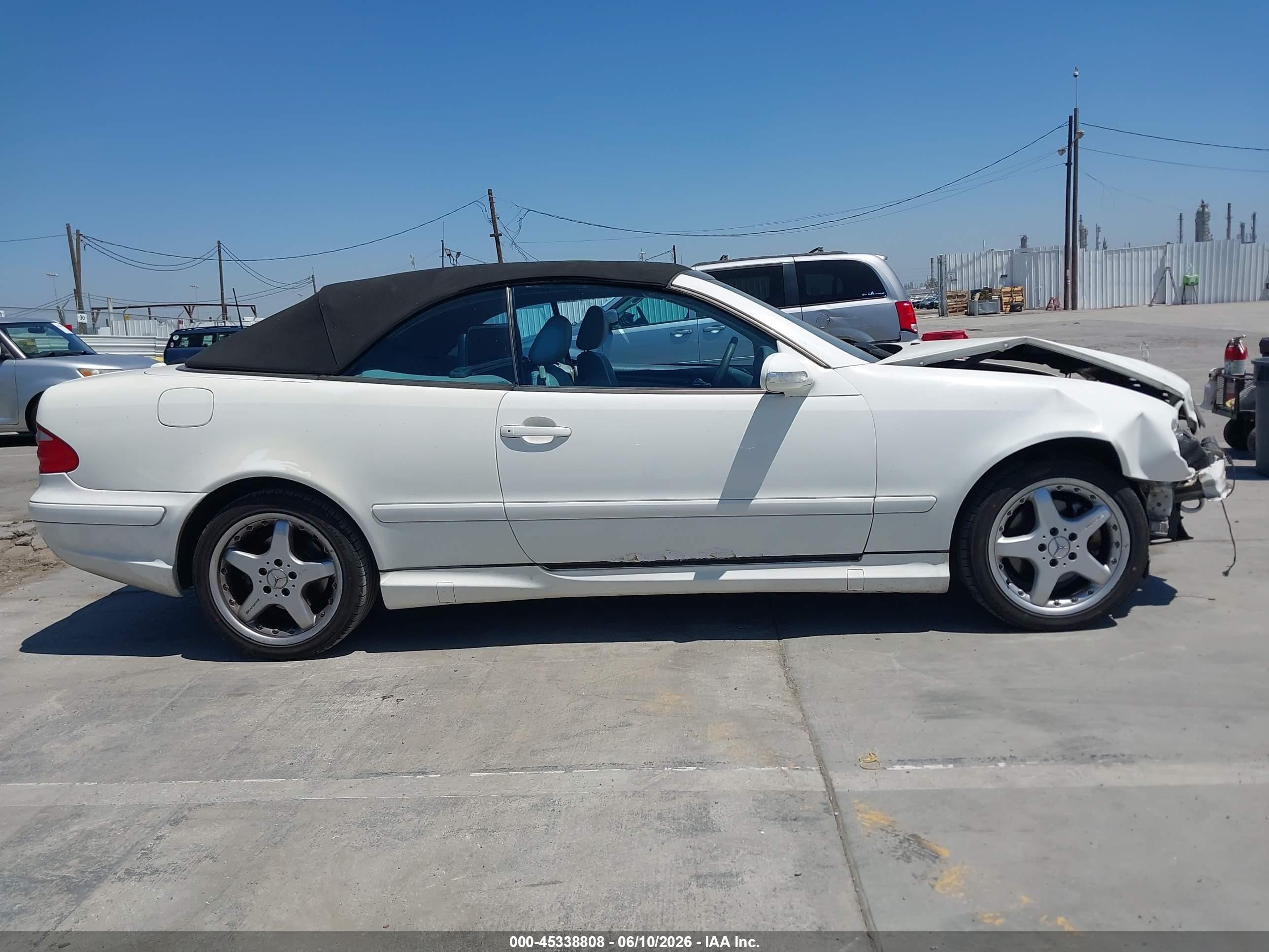 2003 Mercedes-benz Clk 430   Белый vin: WDBLK70GX3T139762