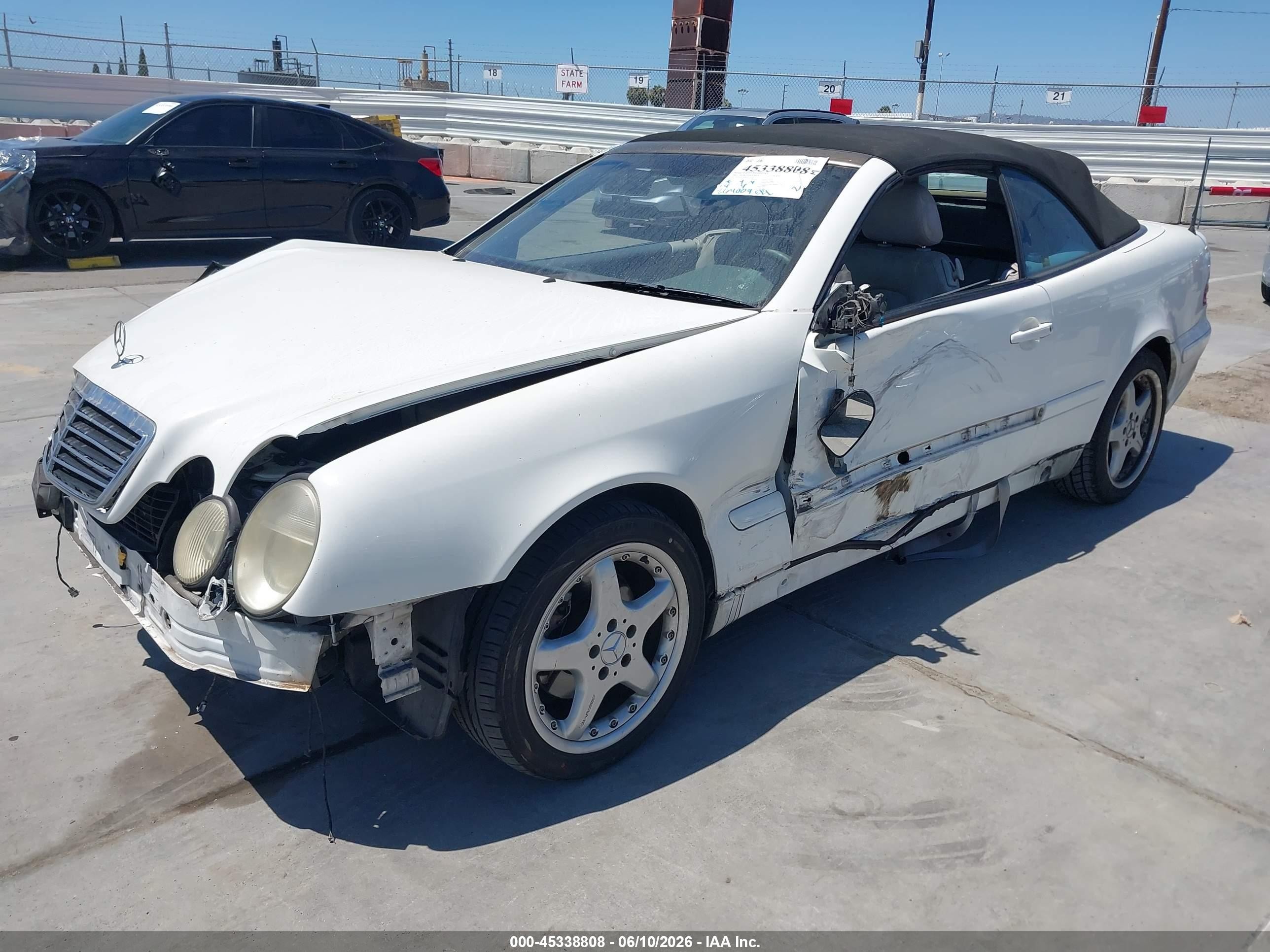 2003 Mercedes-benz Clk 430   Белый vin: WDBLK70GX3T139762