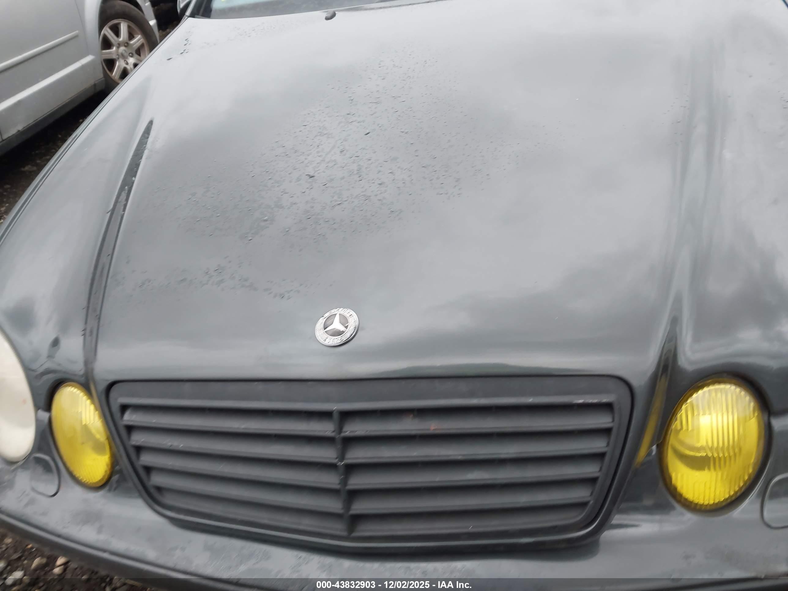 2003 Mercedes-benz Clk 430   Gray vin: WDBLK70GX3T141429