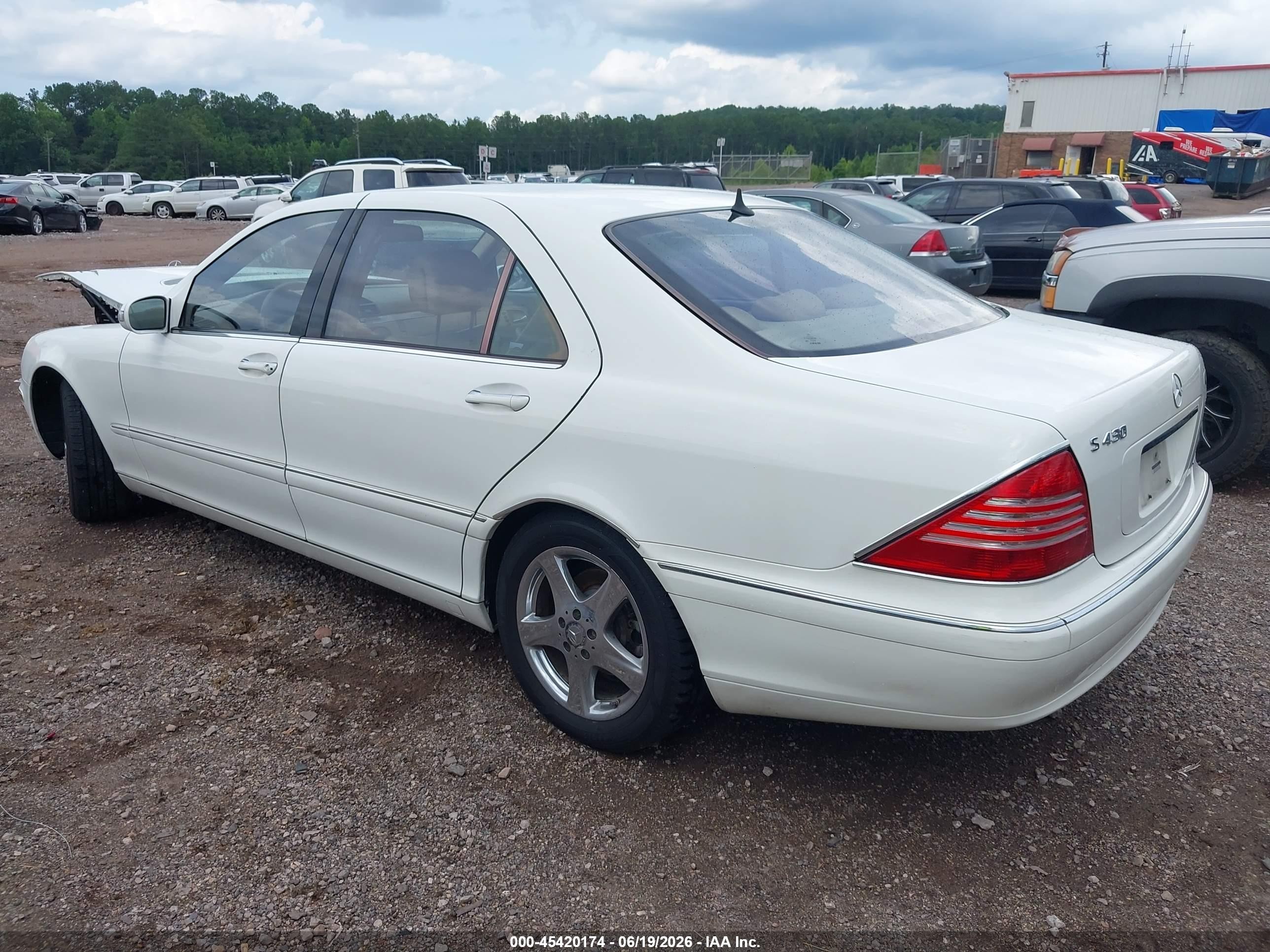 2005 Mercedes-benz S 430   White vin: WDBNG70J05A449889