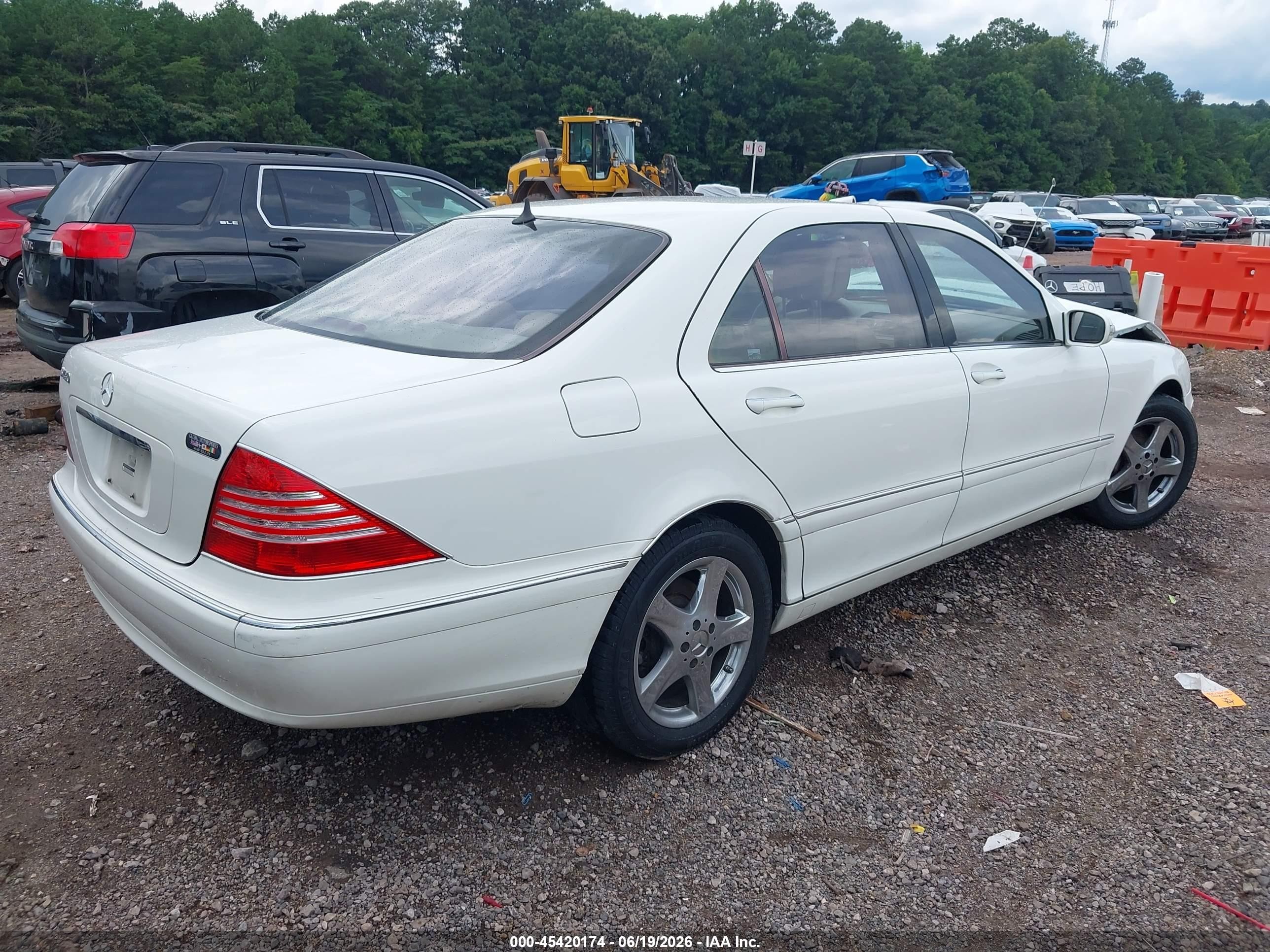 2005 Mercedes-benz S 430   White vin: WDBNG70J05A449889