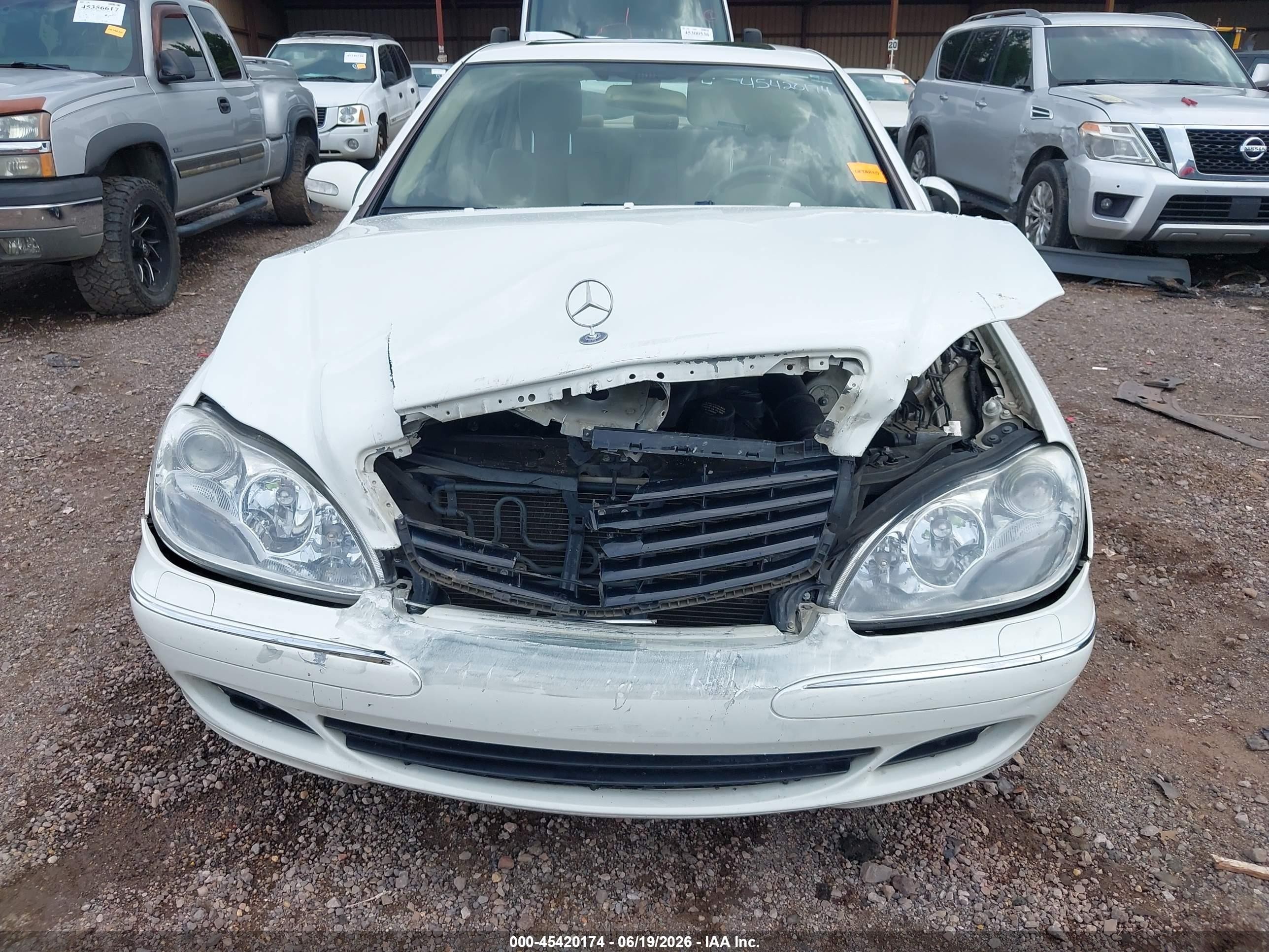 2005 Mercedes-benz S 430   White vin: WDBNG70J05A449889