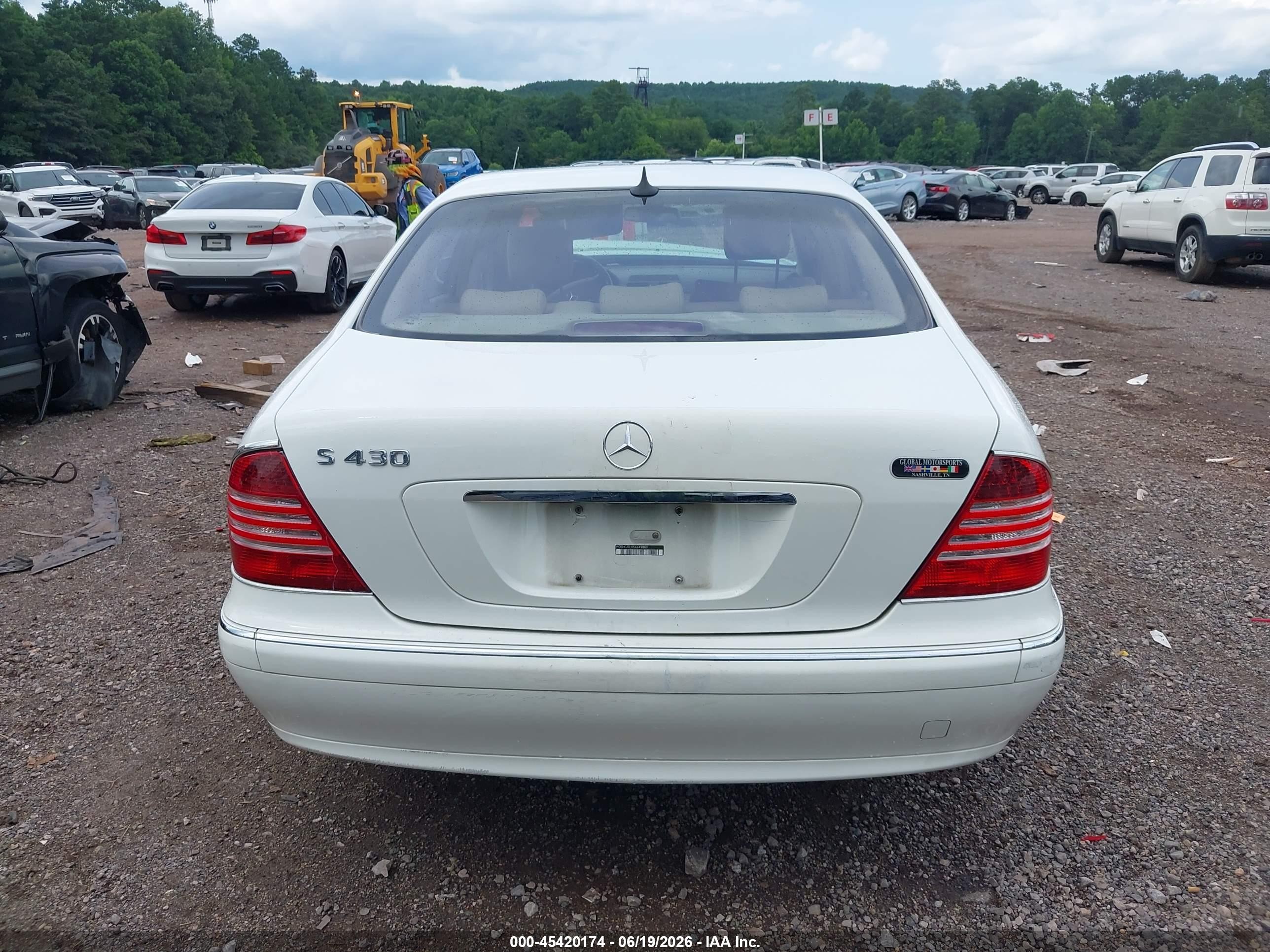 2005 Mercedes-benz S 430   White vin: WDBNG70J05A449889