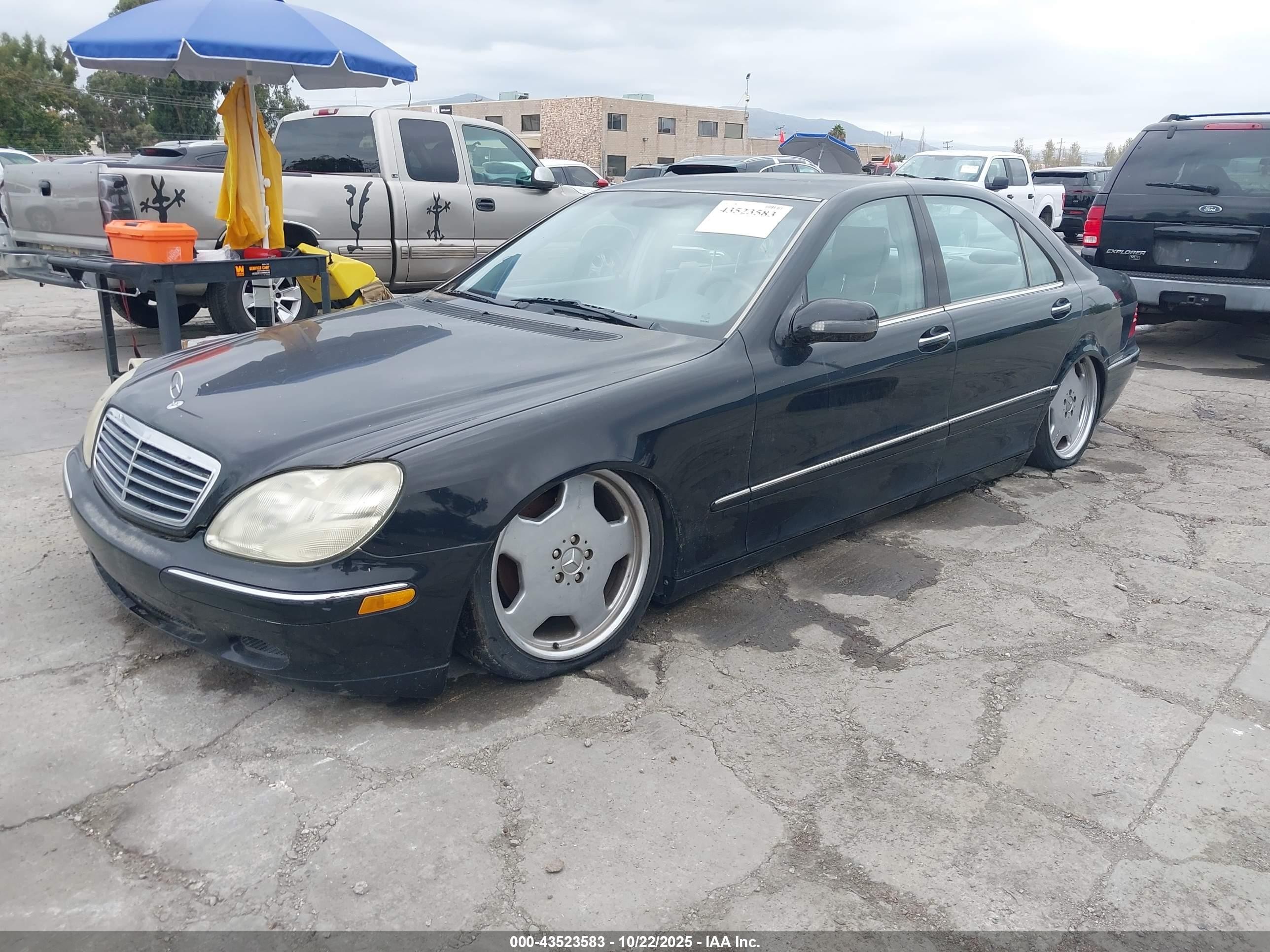 2000 Mercedes-benz S 430   Black vin: WDBNG70J1YA091528
