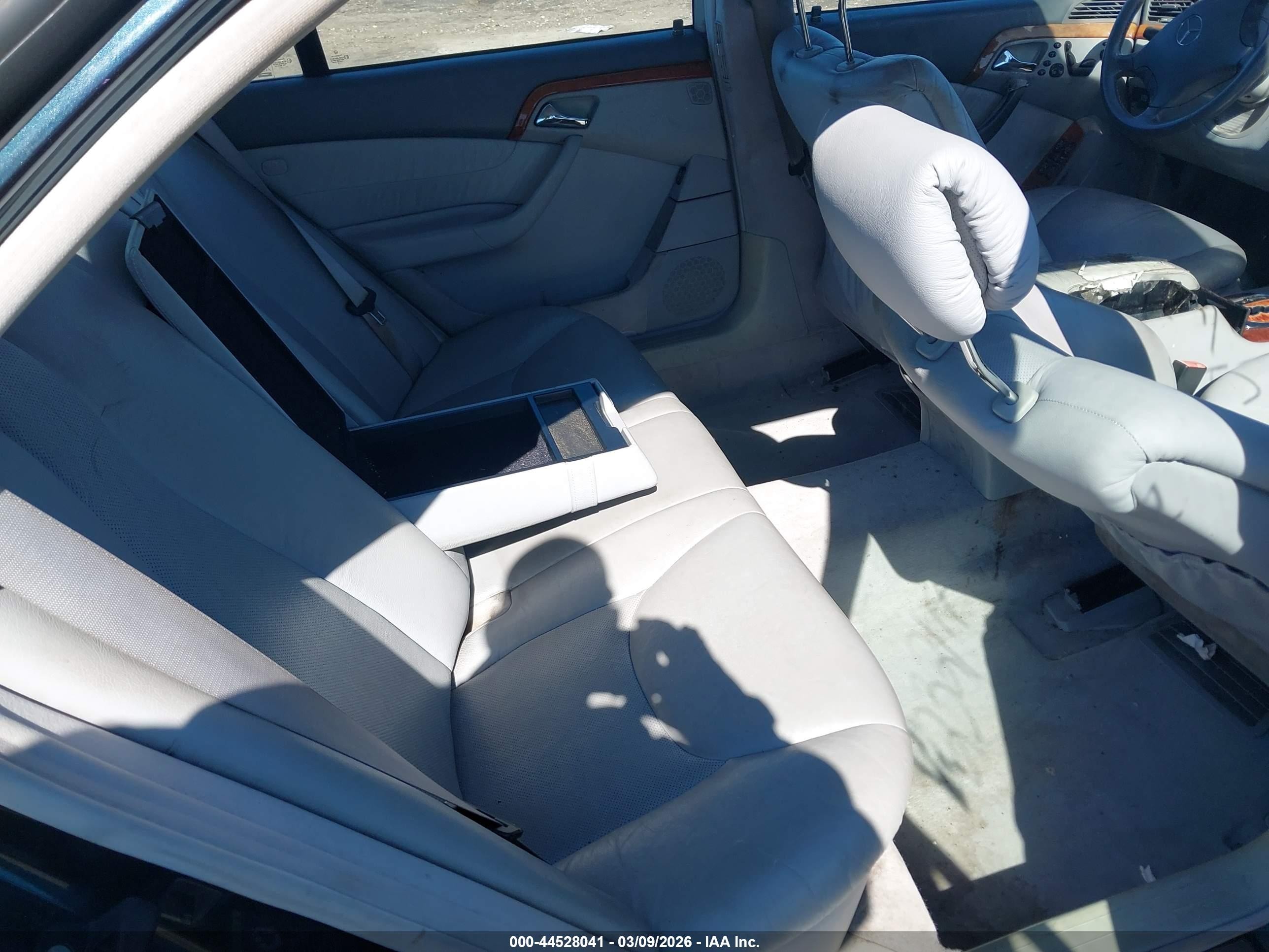 2000 Mercedes-benz S 430   Черный vin: WDBNG70J2YA119188