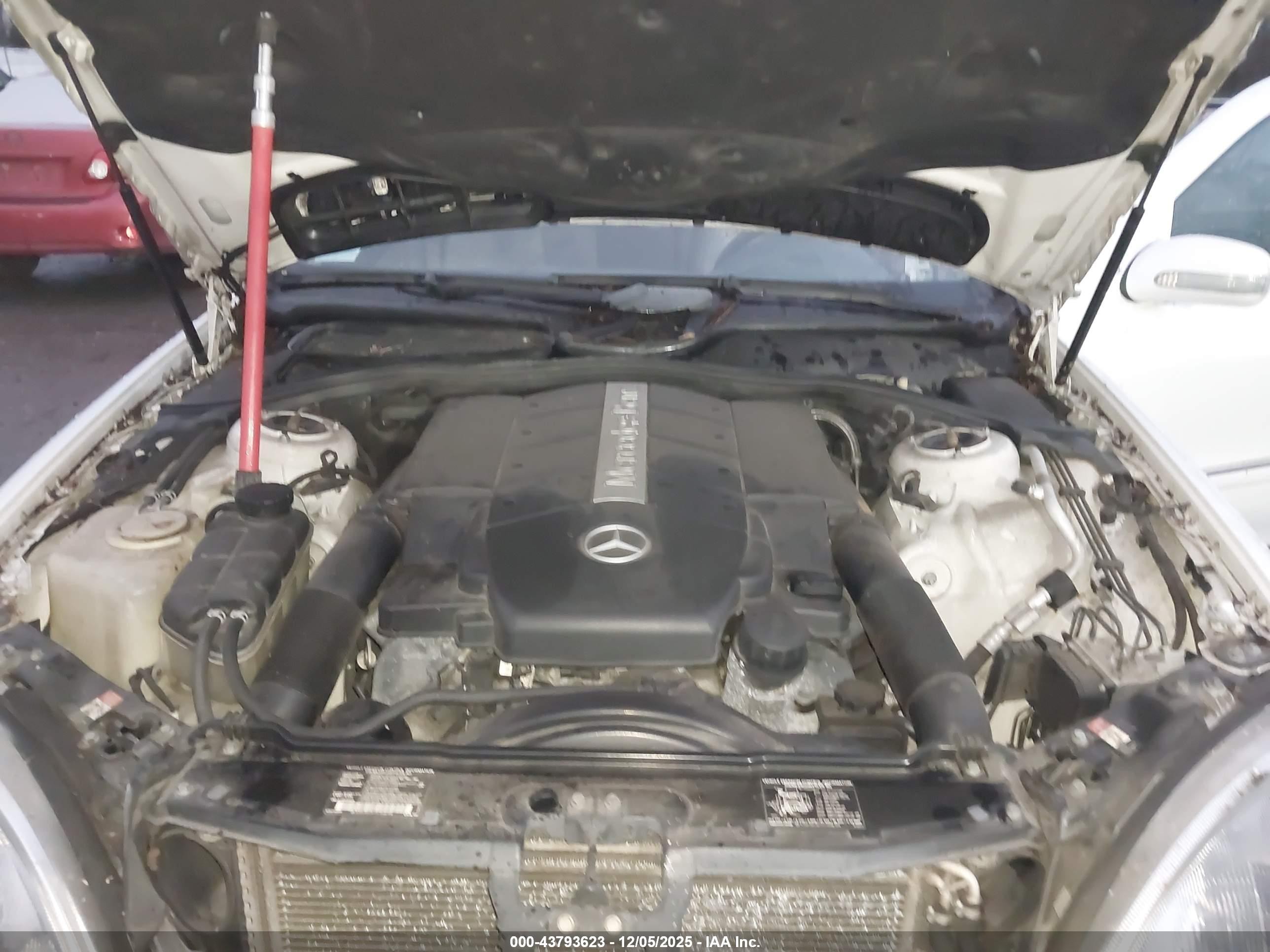 2000 Mercedes-benz S 430   White vin: WDBNG70J2YA124097