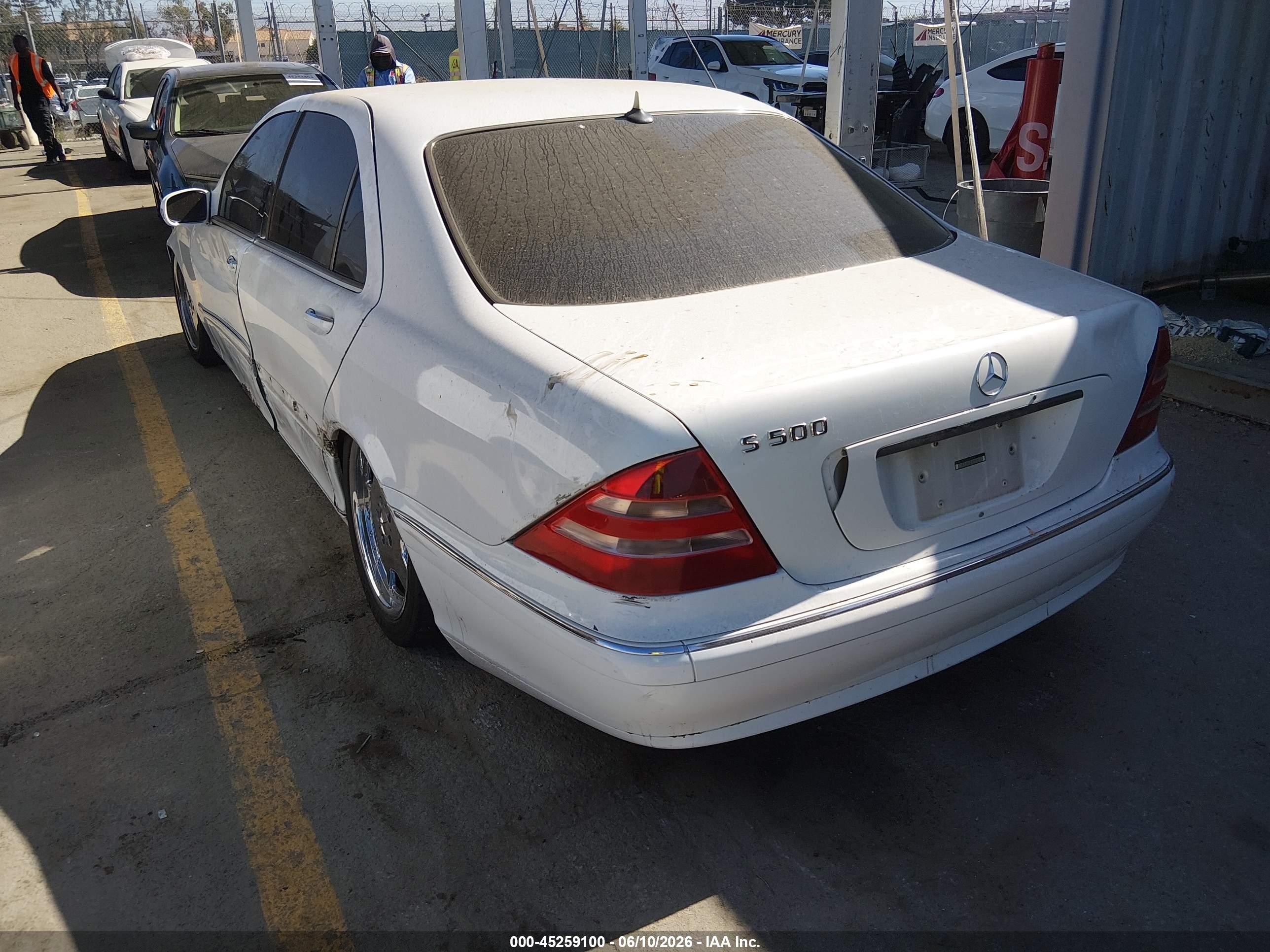 2000 Mercedes-benz S 430   Белый vin: WDBNG70J3YA092678