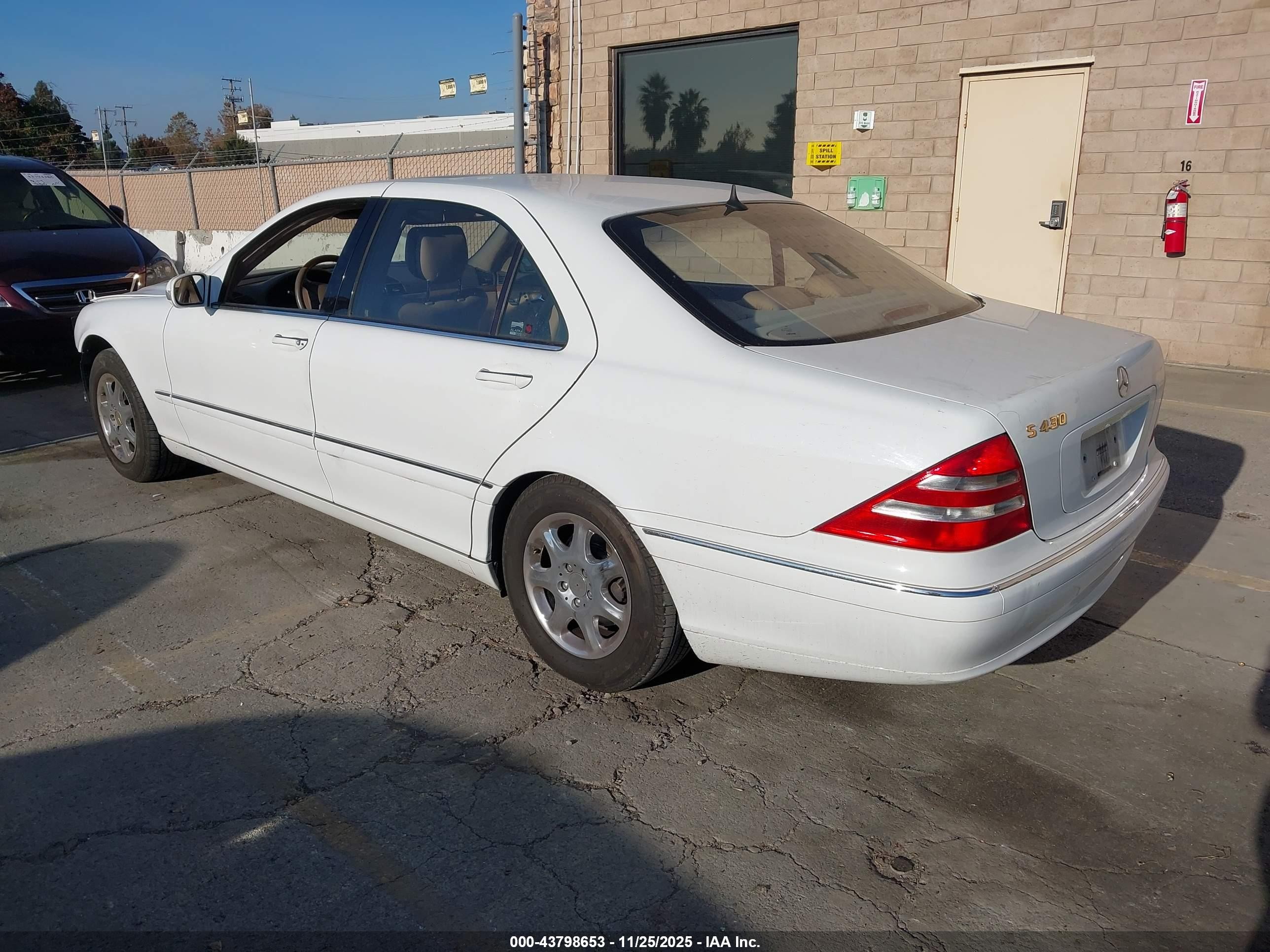 2001 Mercedes-benz S 430   Белый vin: WDBNG70J41A177633