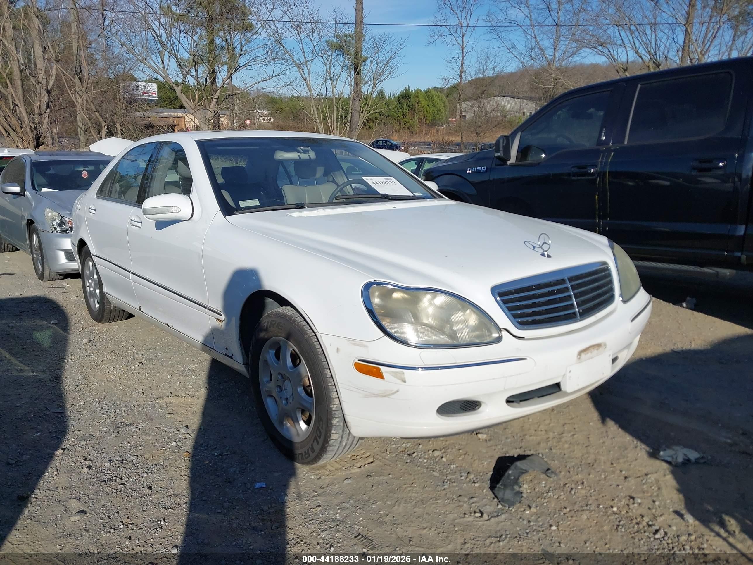 2001 Mercedes-benz S 430   White vin: WDBNG70J41A181536
