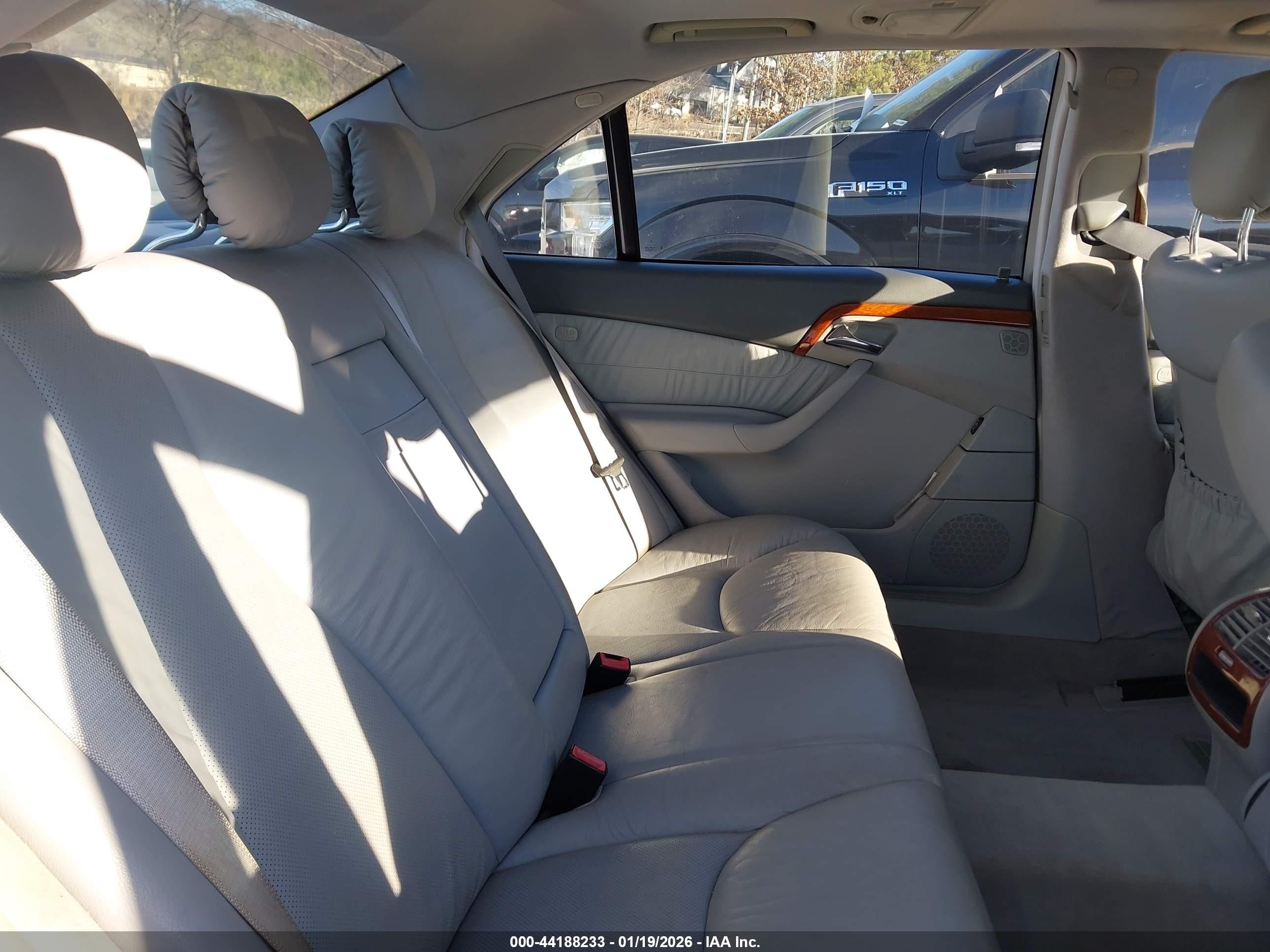 2001 Mercedes-benz S 430   Белый vin: WDBNG70J41A181536