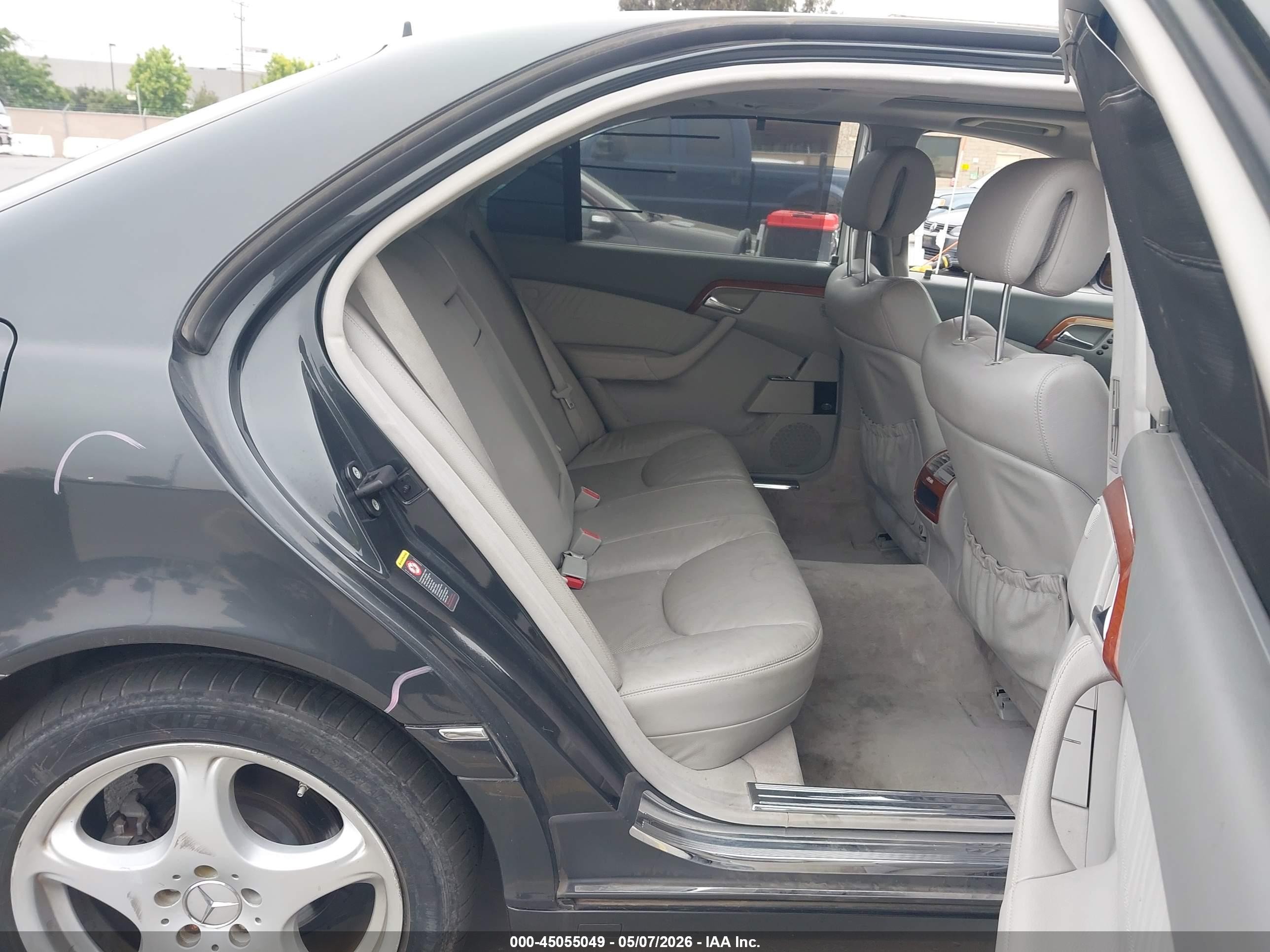 2004 Mercedes-benz S 430   Black vin: WDBNG70J44A408325